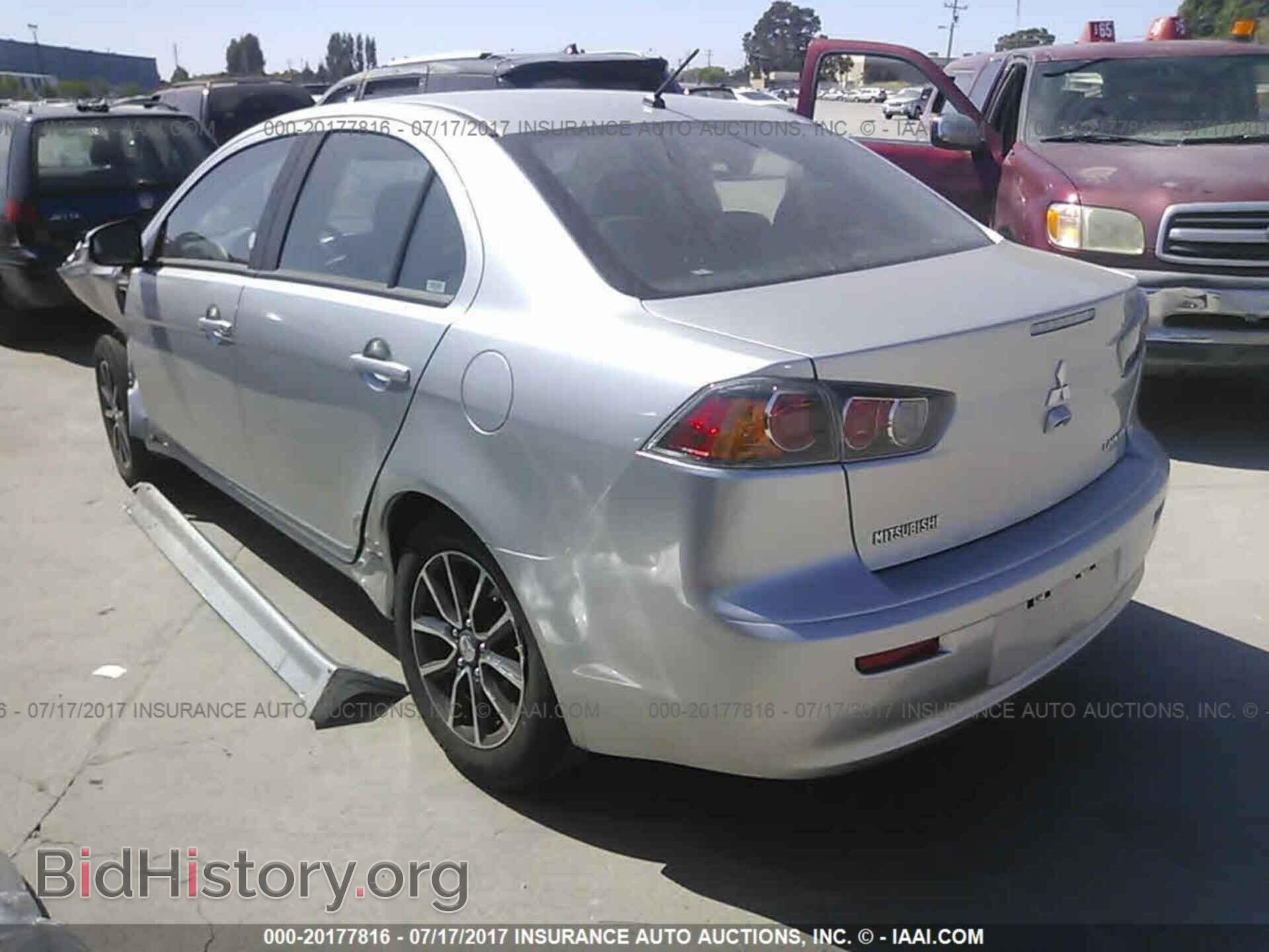 2017 Mitsubishi Lancer - VIN: JA32U2FUXHU008368 - Фото 3