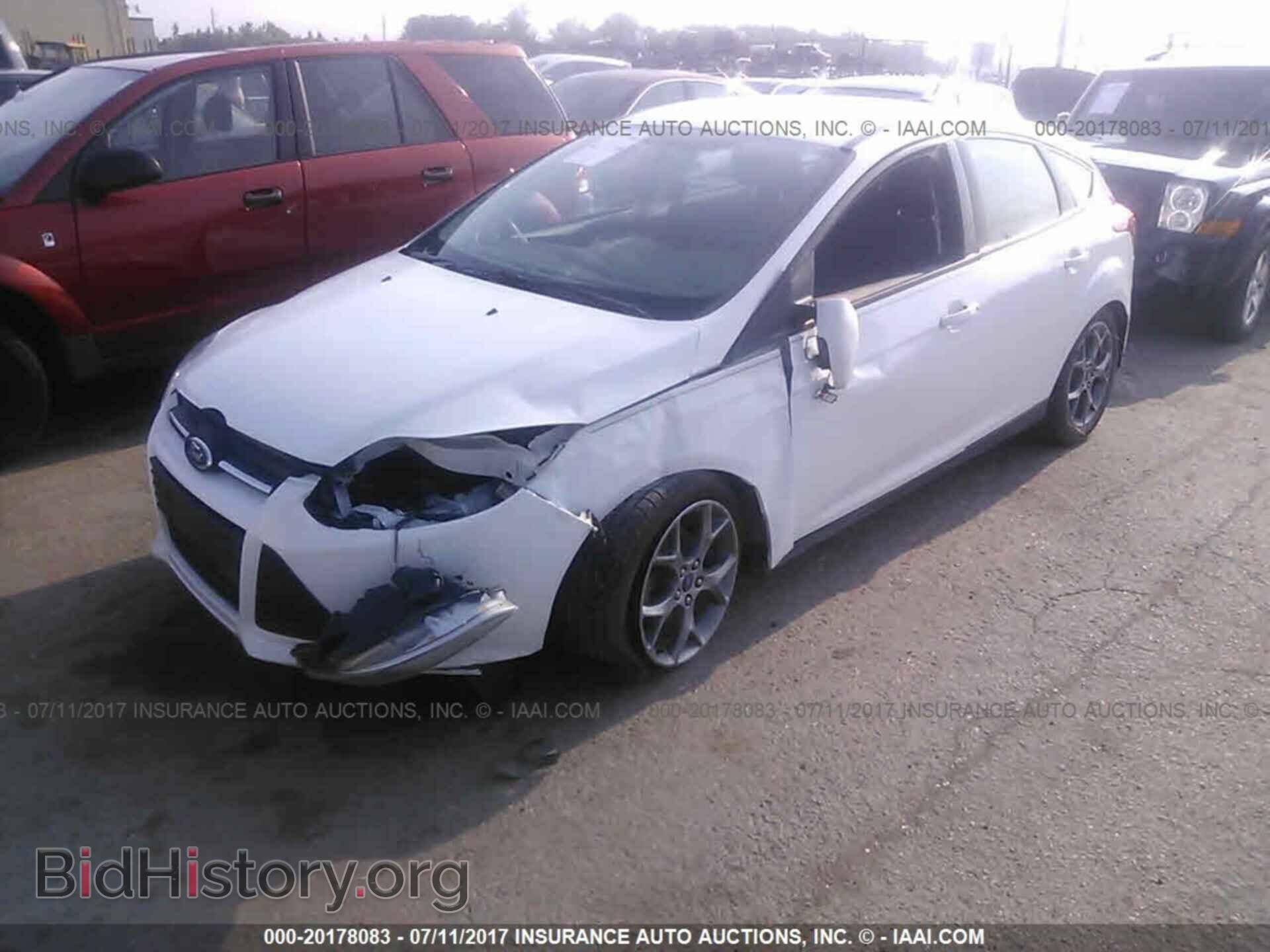 2014 Ford Focus - VIN: 1FADP3K27EL161163 - Фото 2
