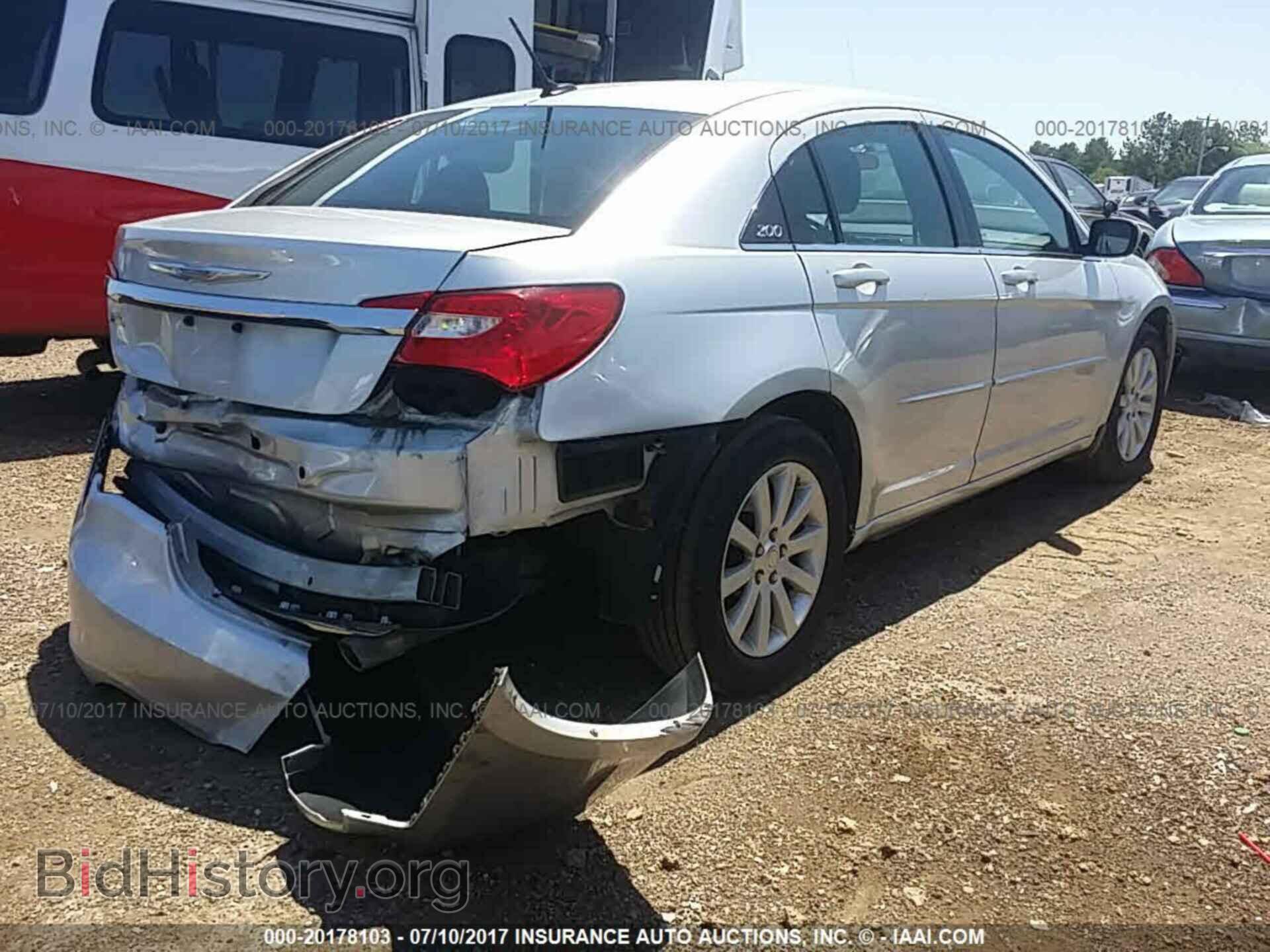 2011 Chrysler 200 - VIN: 1C3BC1FG4BN552461 - Photo 4