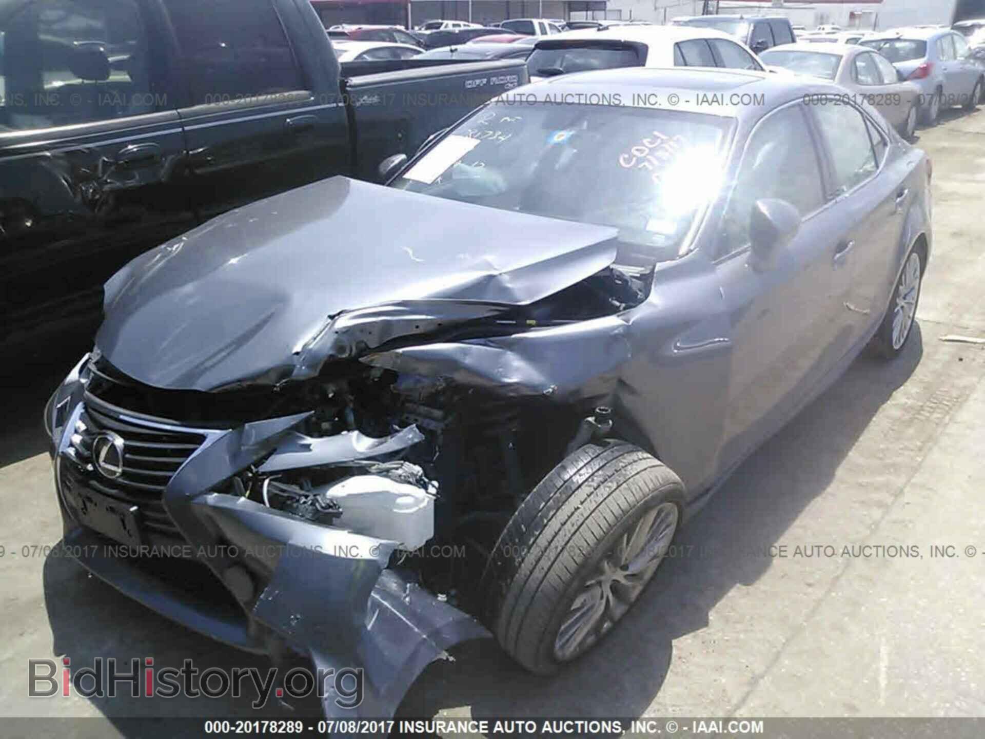 2014 Lexus Is - VIN: JTHBF1D29E5015114 - Photo 2