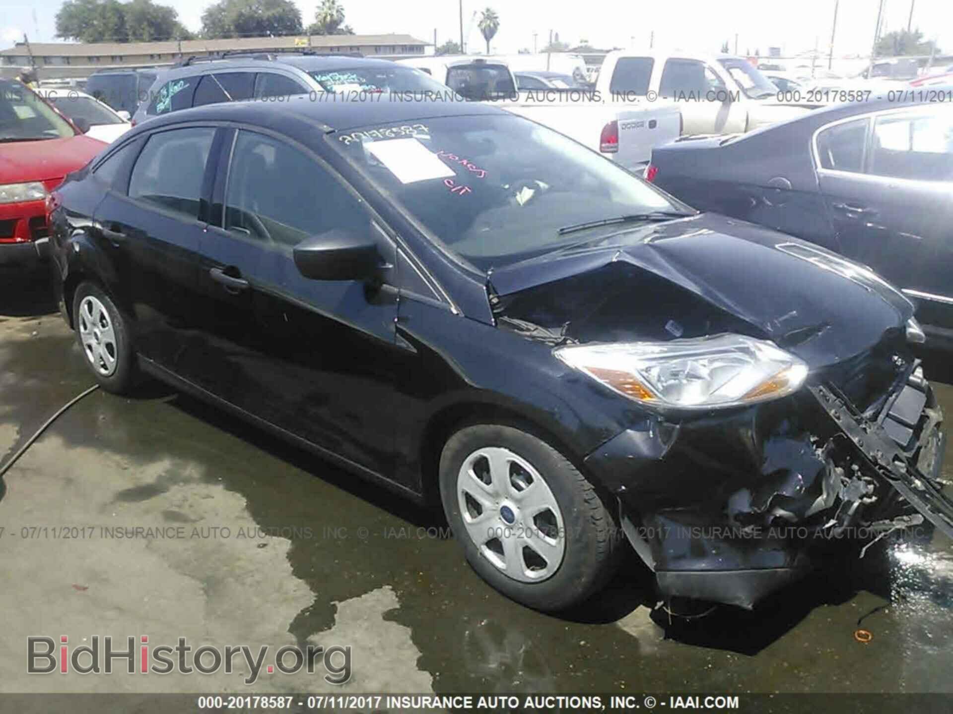 Photo 1FADP3E28EL382475 - Ford Focus 2014