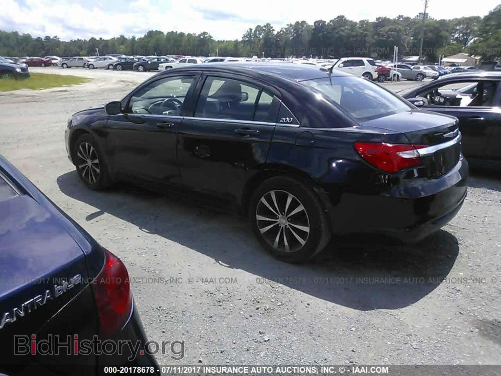 2013 Chrysler 200 - VIN: 1C3CCBBB3DN547226 - Photo 3