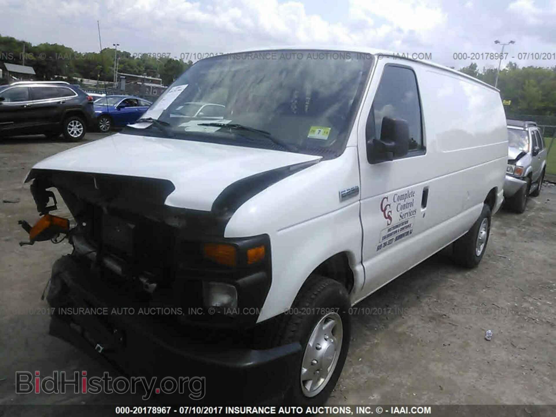 2011 Ford Econoline - VIN: 1FTNE2EW9BDA58300 - Photo 2