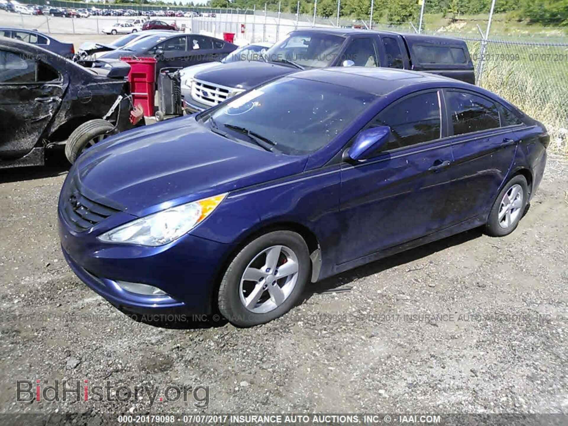 2012 Hyundai Sonata - VIN: 5NPEC4AC4CH329191 - Фото 2