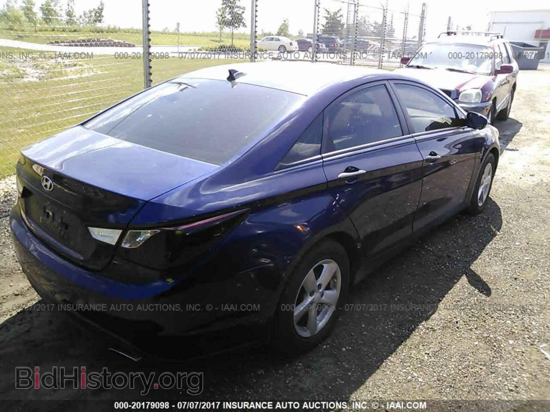 2012 Hyundai Sonata - VIN: 5NPEC4AC4CH329191 - Фото 4