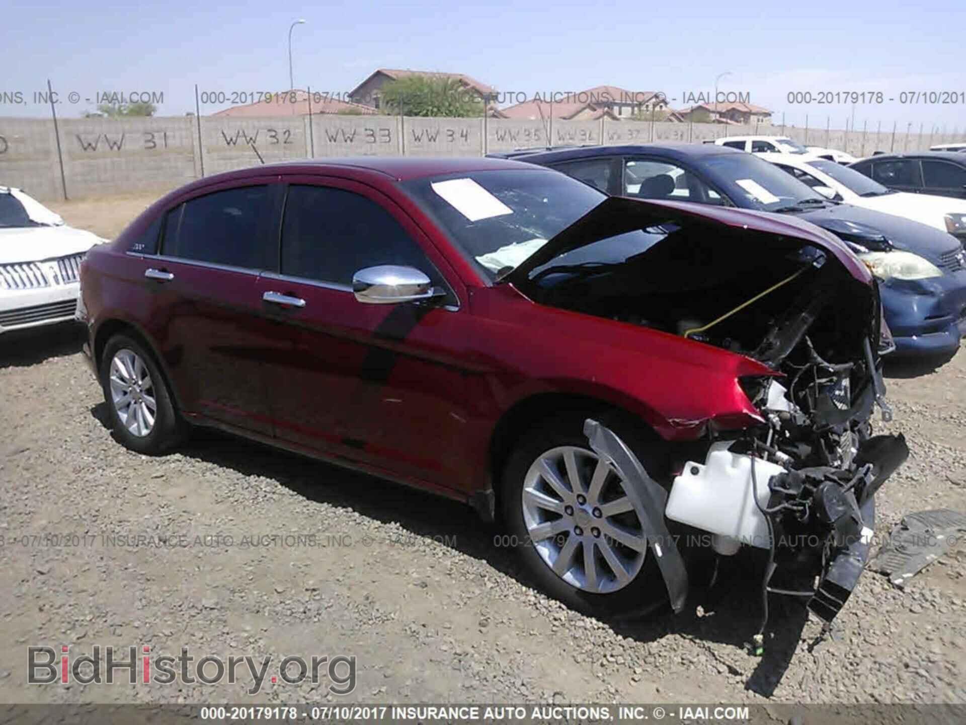 Photo 1C3CCBCG5DN556410 - Chrysler 200 2013
