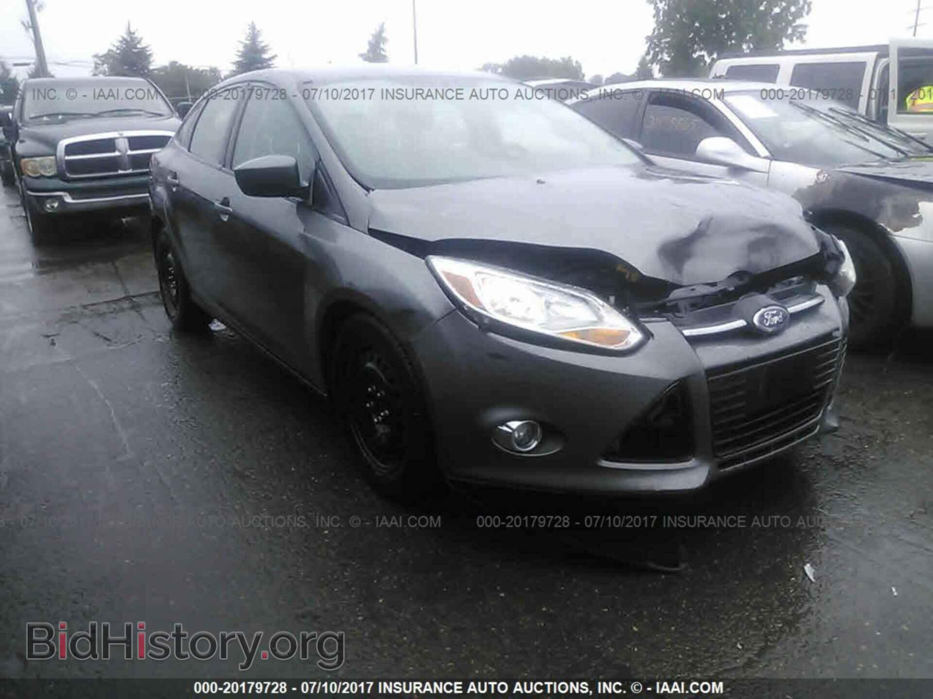 Photo 1FAHP3F21CL207496 - Ford Focus 2012