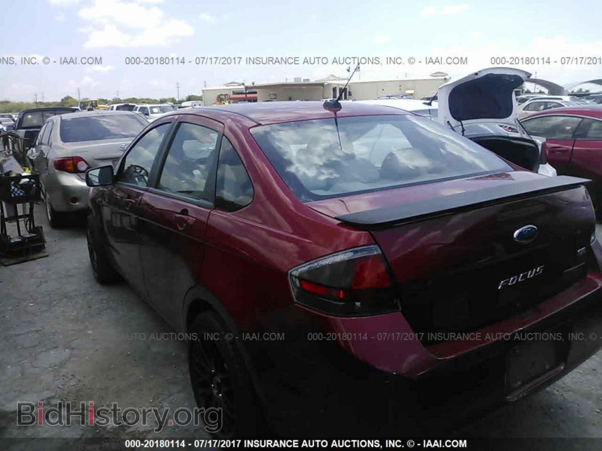 2011 Ford Focus - VIN: 1FAHP3GN1BW151887 - Фото 3