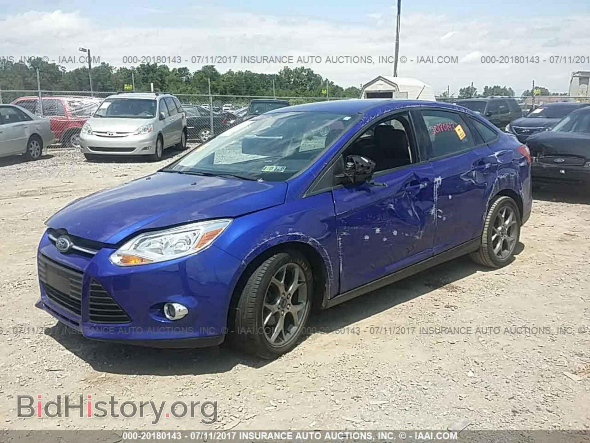 2014 Ford Focus - VIN: 1FADP3F23EL262260 - Photo 2