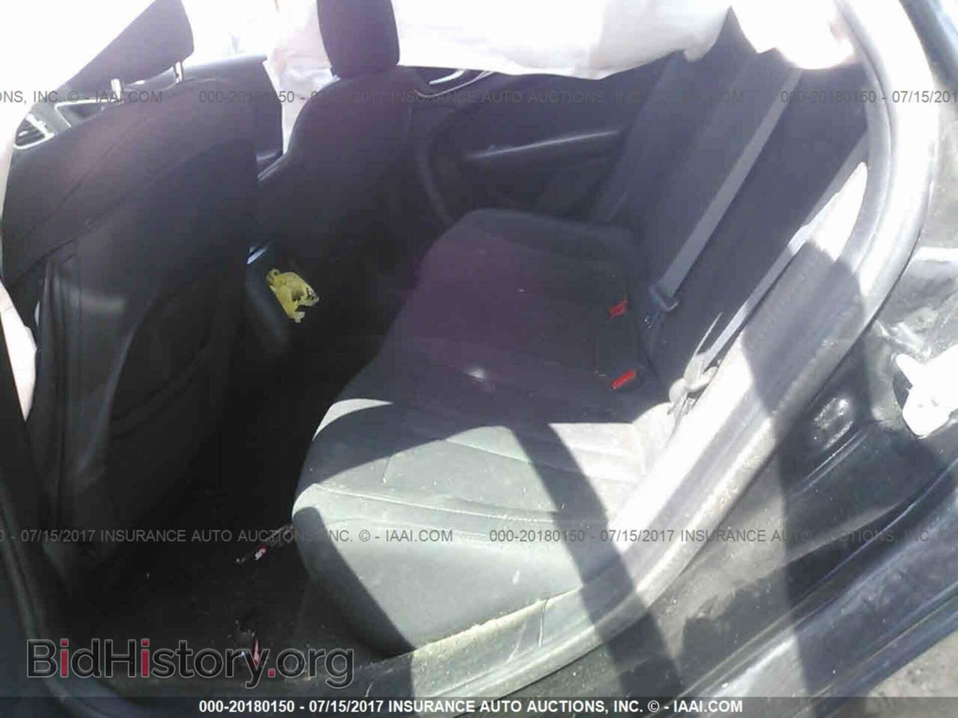2015 Chrysler 200 - VIN: 1C3CCCAB5FN694898 - Photo 8