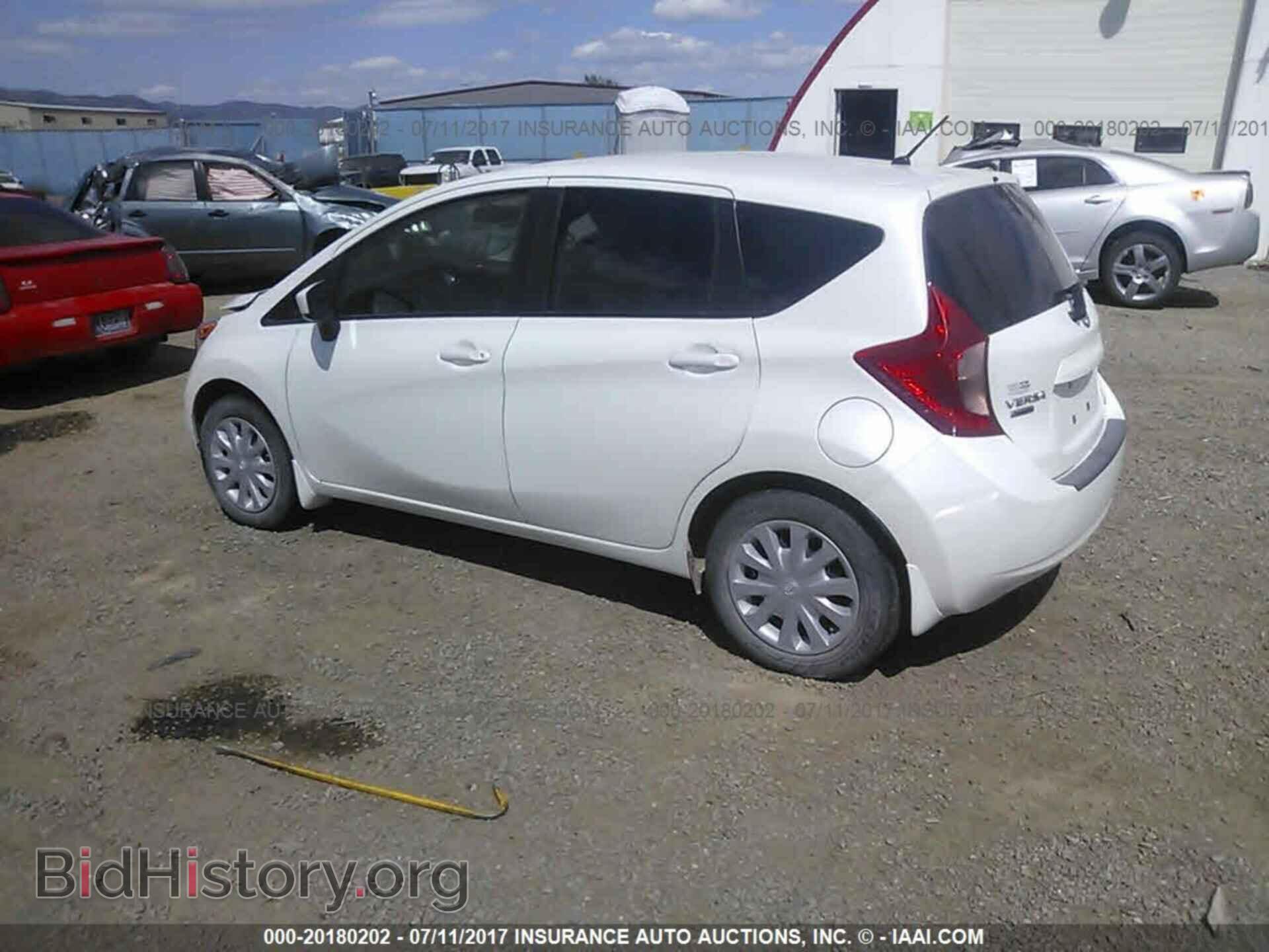 2015 Nissan Versa note - VIN: 3N1CE2CP2FL360940 - Фото 3