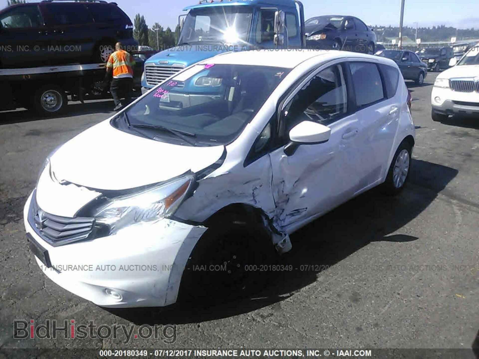 2015 Nissan Versa note - VIN: 3N1CE2CP4FL434617 - Photo 2