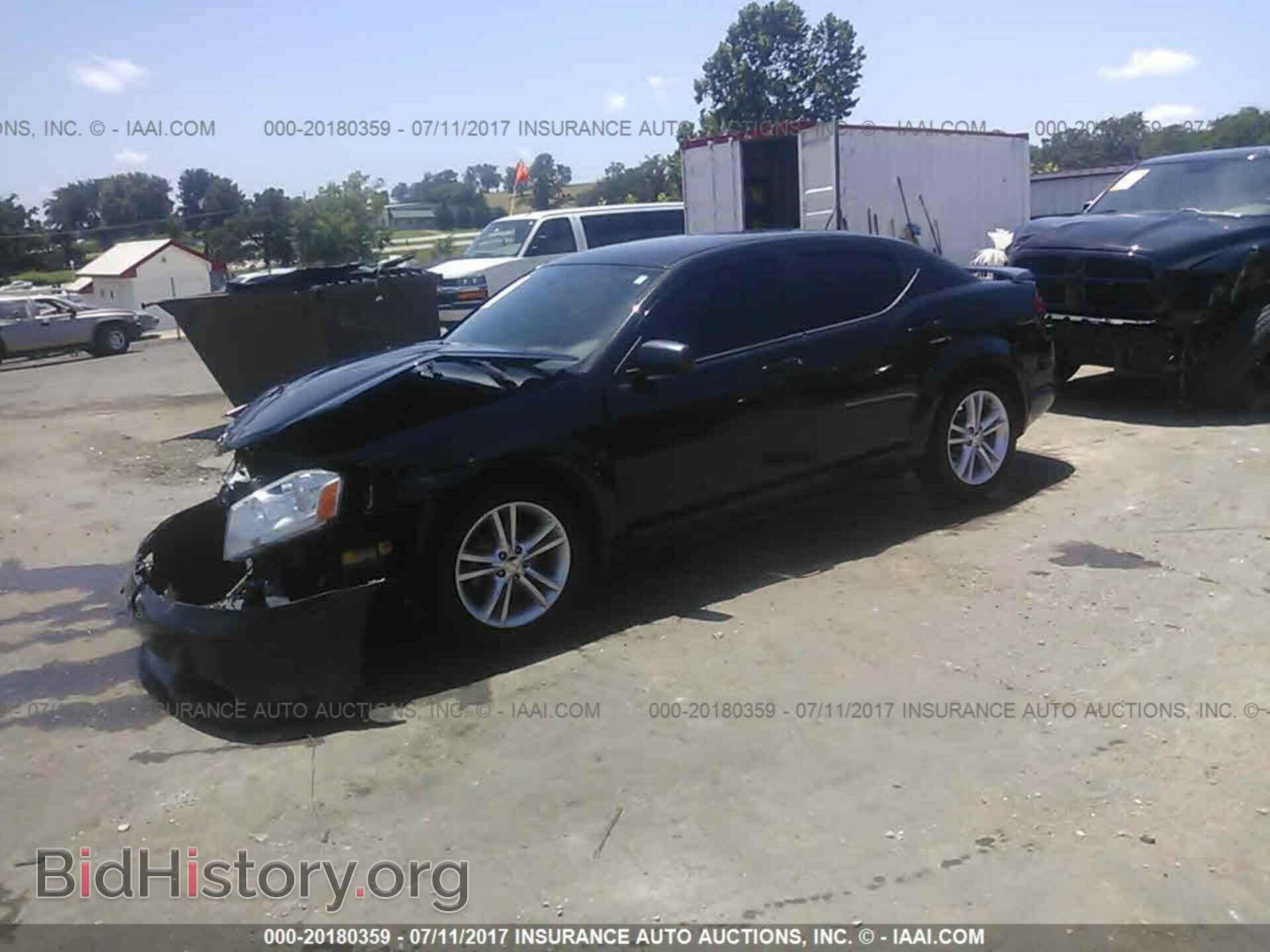 2011 Dodge Avenger - VIN: 1B3BD1FG3BN508221 - Photo 2