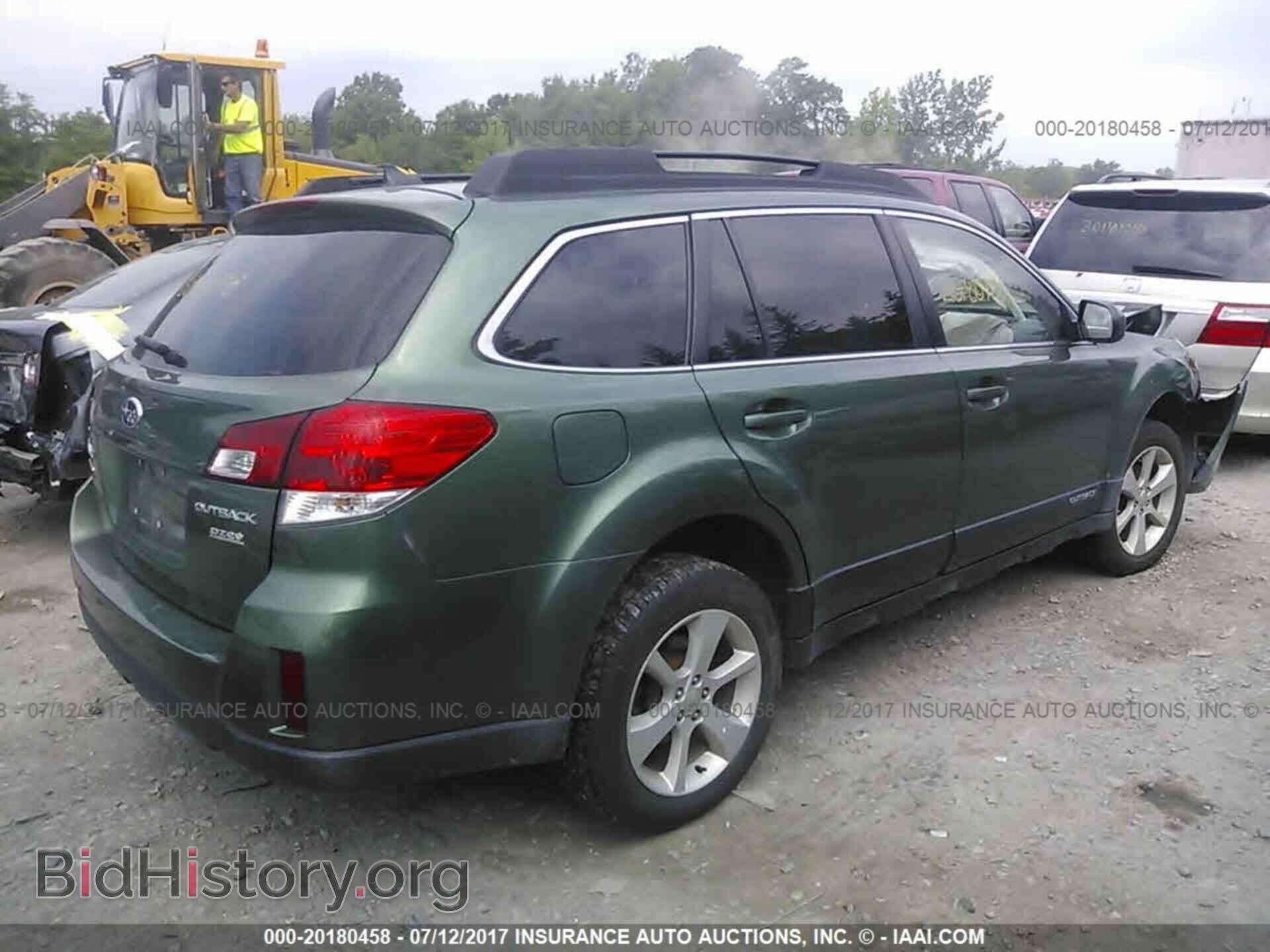 2014 Subaru Outback - VIN: 4S4BRBCC2E3201576 - Фото 4