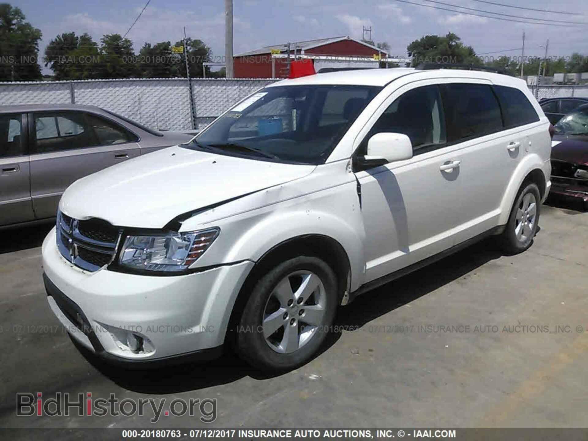 2012 Dodge Journey - VIN: 3C4PDCBGXCT387128 - Фото 2