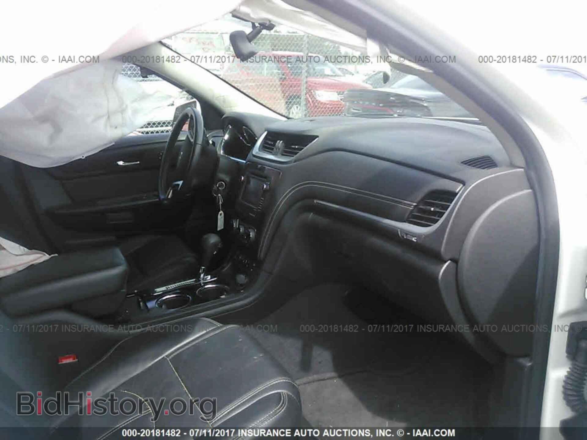 2015 Chevrolet Traverse - VIN: 1GNKRHKD2FJ302168 - Фото 5