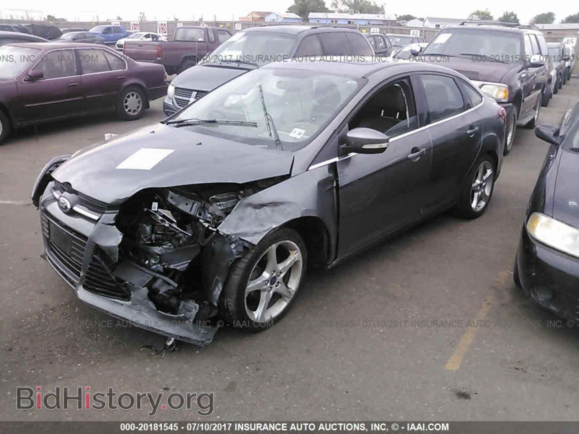 2013 Ford Focus - VIN: 1FADP3J28DL348427 - Photo 2