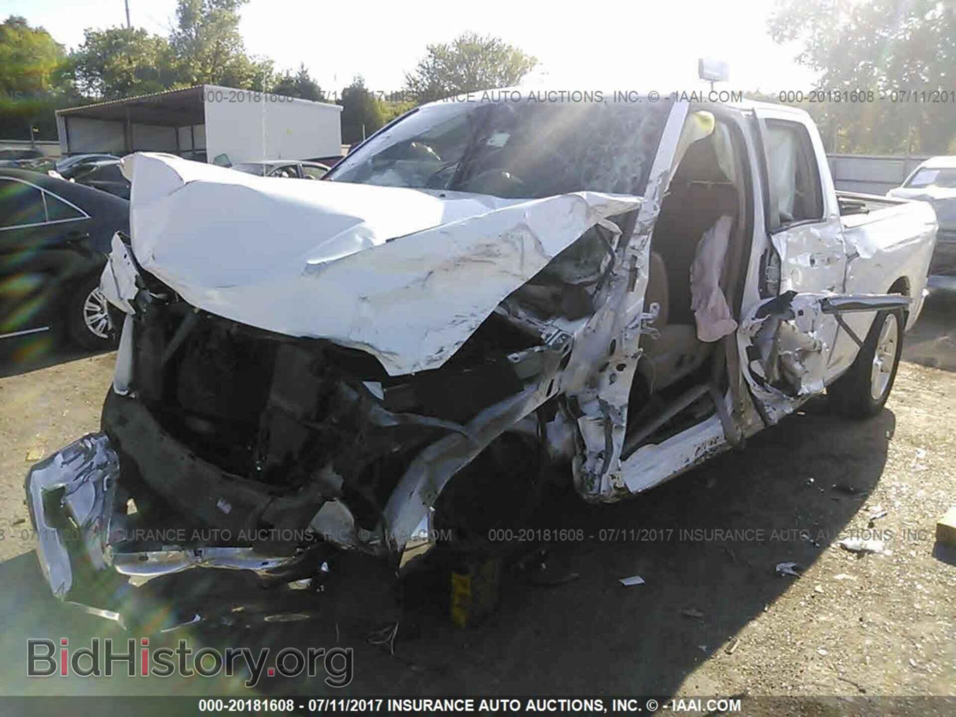2012 Dodge Ram 1500 - VIN: 1C6RD6GT0CS224433 - Photo 2