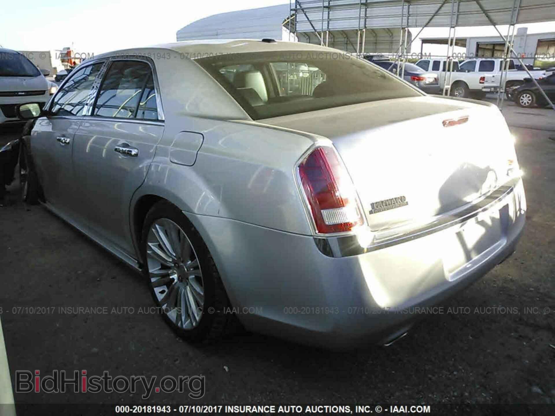 2012 Chrysler 300c - VIN: 2C3CCAET7CH144291 - Фото 3