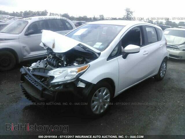 2015 Nissan Versa note - VIN: 3N1CE2CPXFL425744 - Photo 2