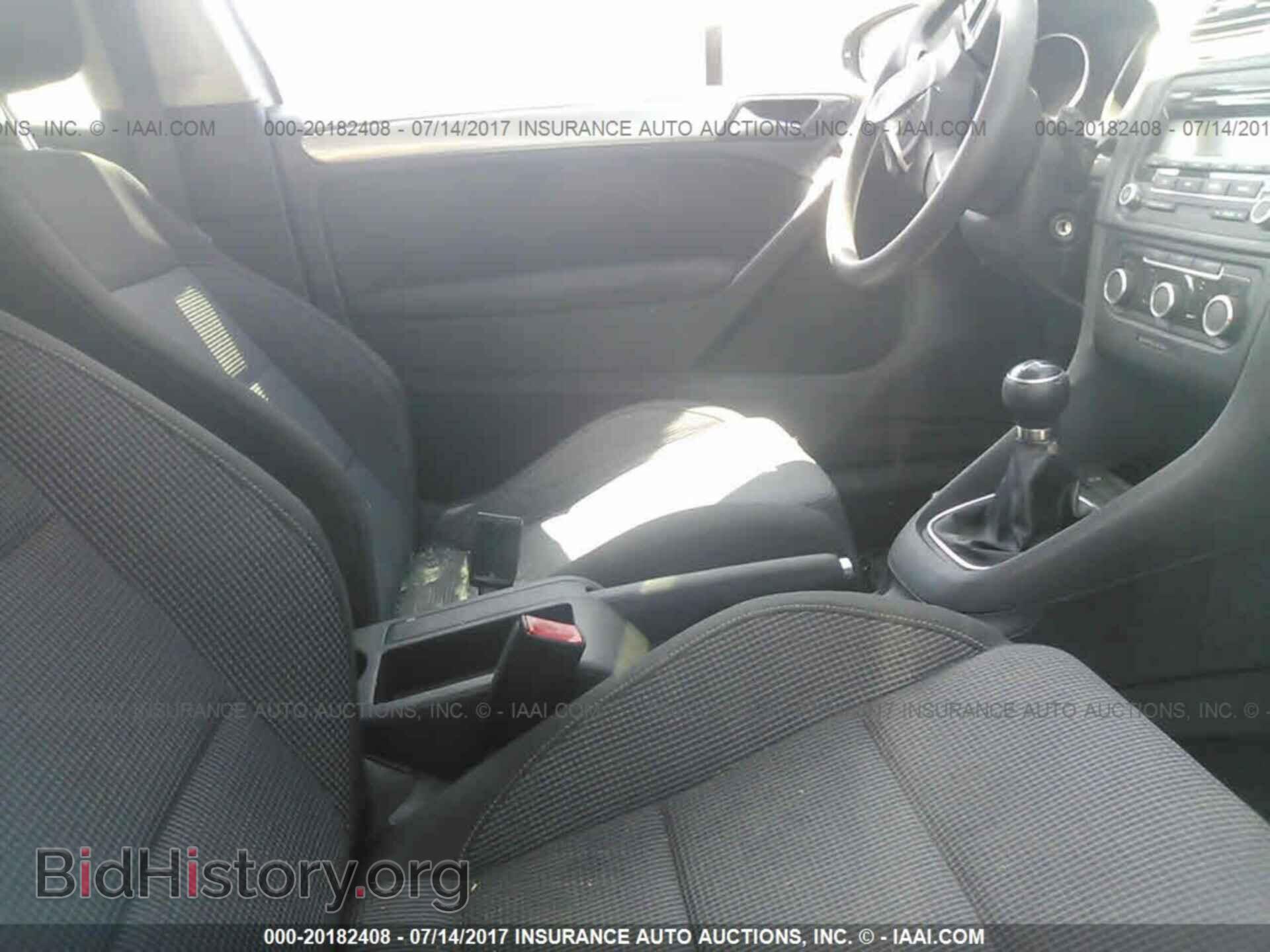 2011 Volkswagen Golf - VIN: WVWAA7AJ0BW217517 - Фото 5