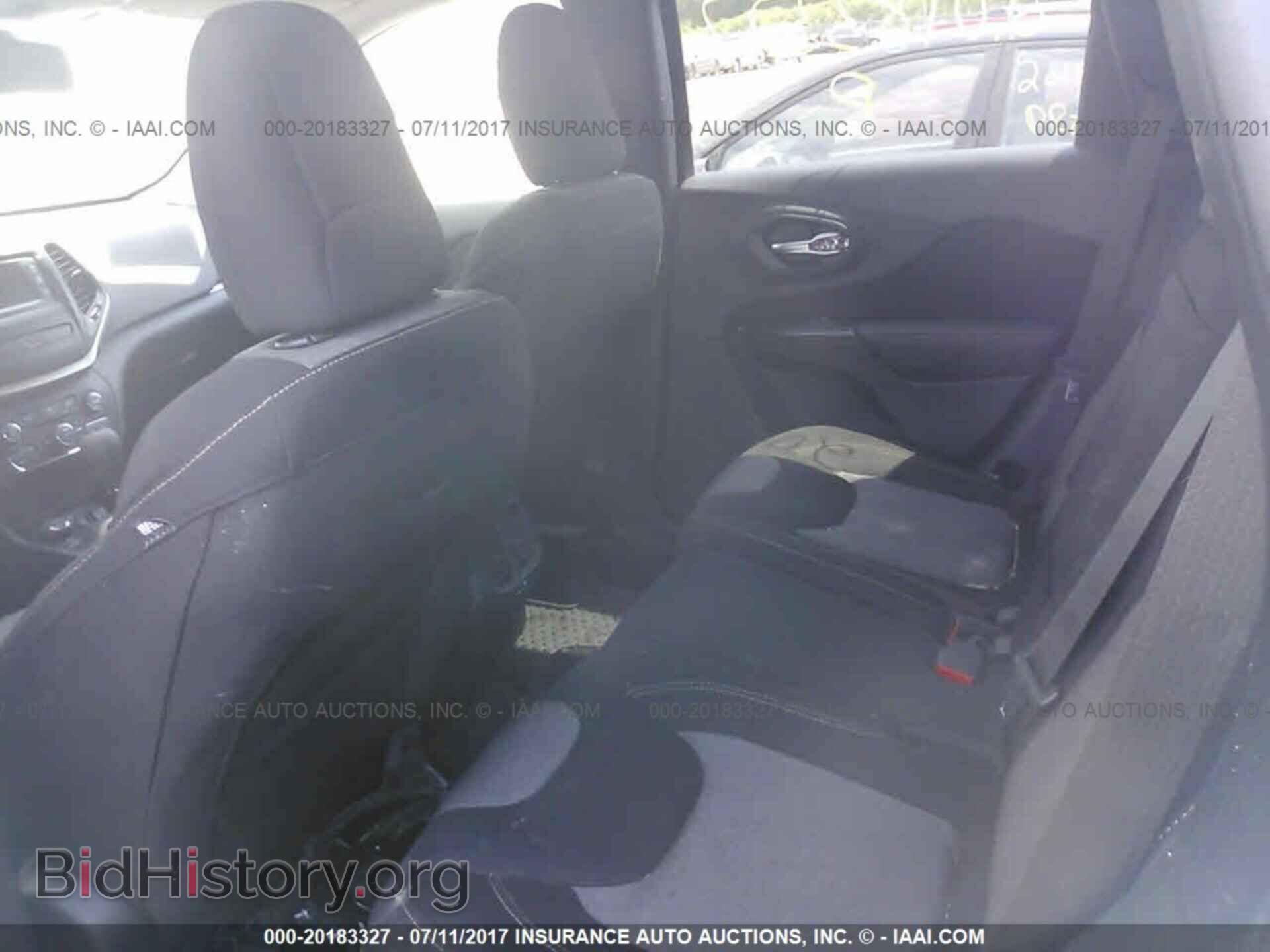 2017 Jeep Cherokee - VIN: 1C4PJMAB7HW531997 - Фото 8