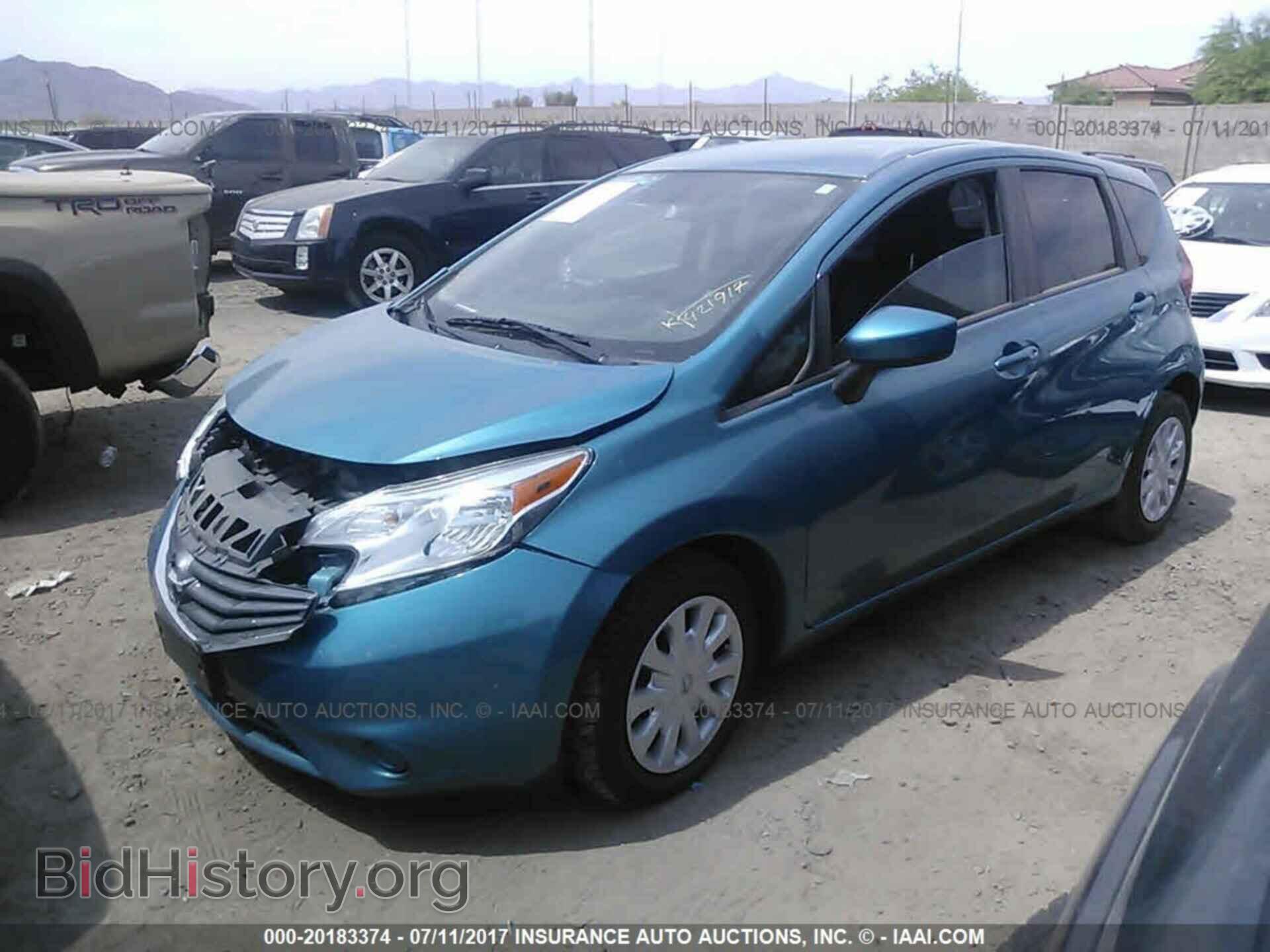 2015 Nissan Versa note - VIN: 3N1CE2CP6FL421917 - Фото 2