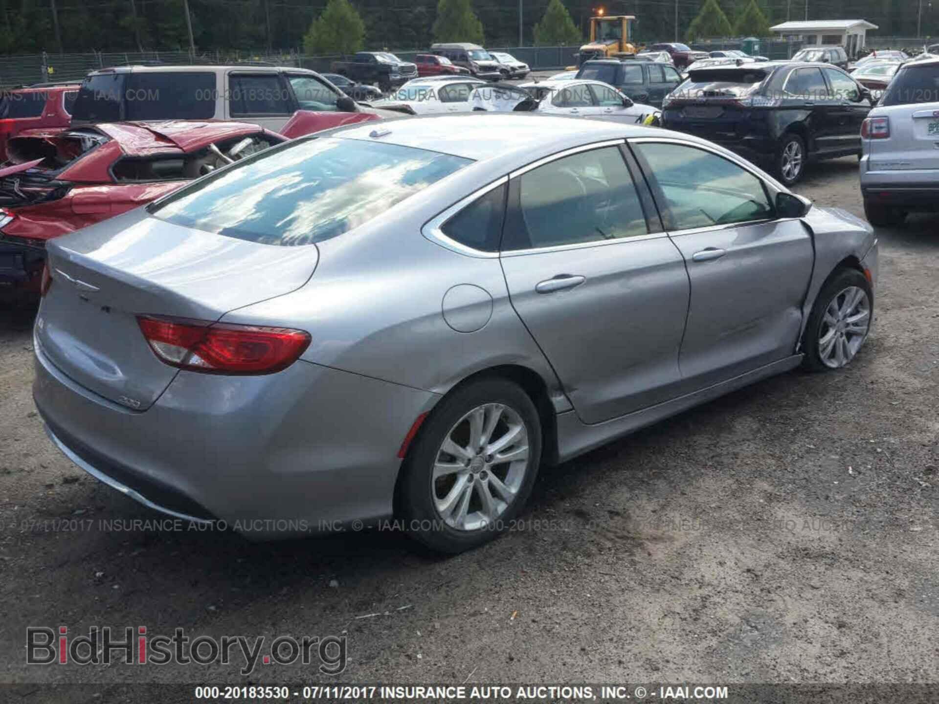 2015 Chrysler 200 - VIN: 1C3CCCAB0FN598547 - Photo 4
