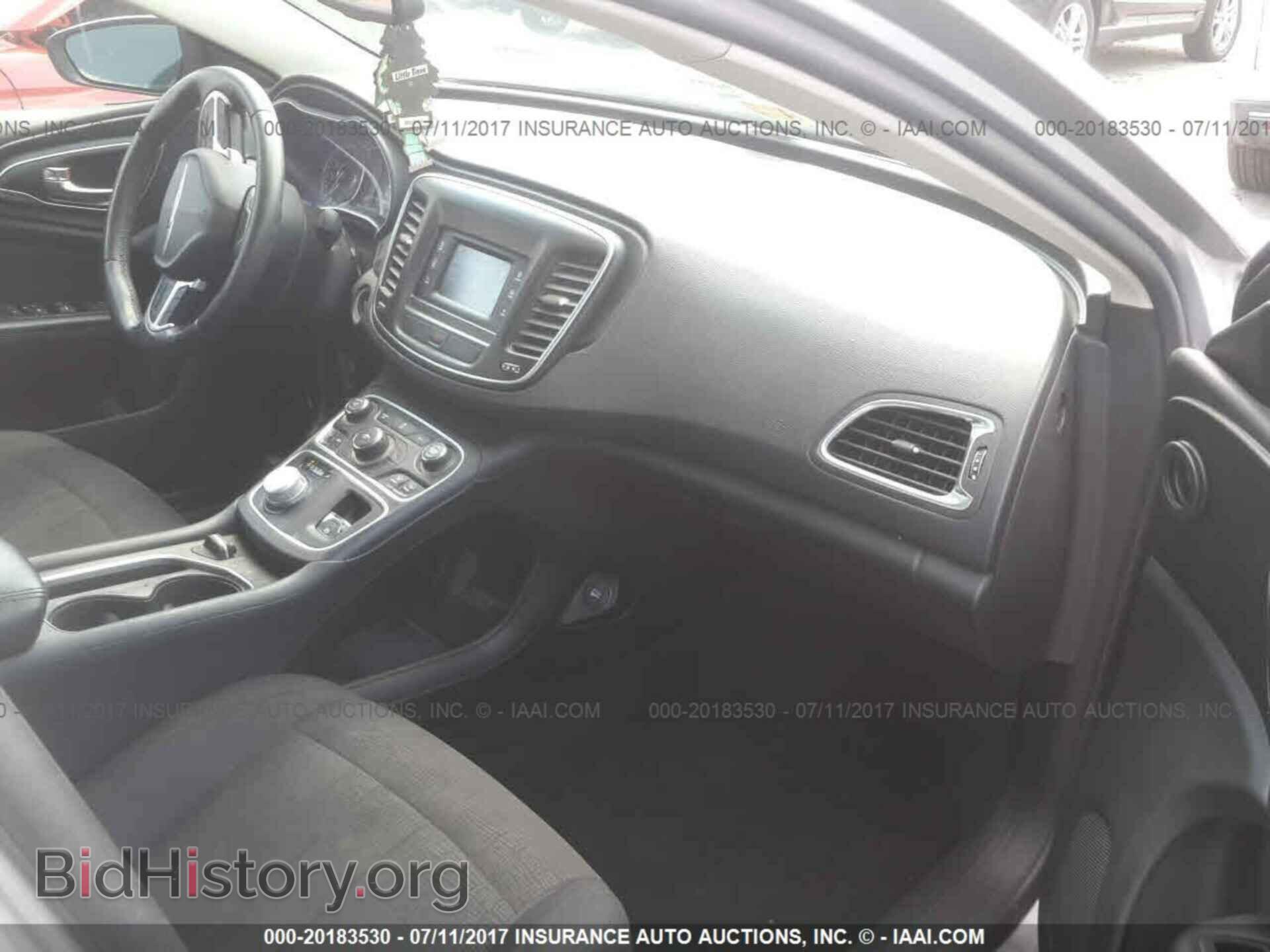2015 Chrysler 200 - VIN: 1C3CCCAB0FN598547 - Photo 5