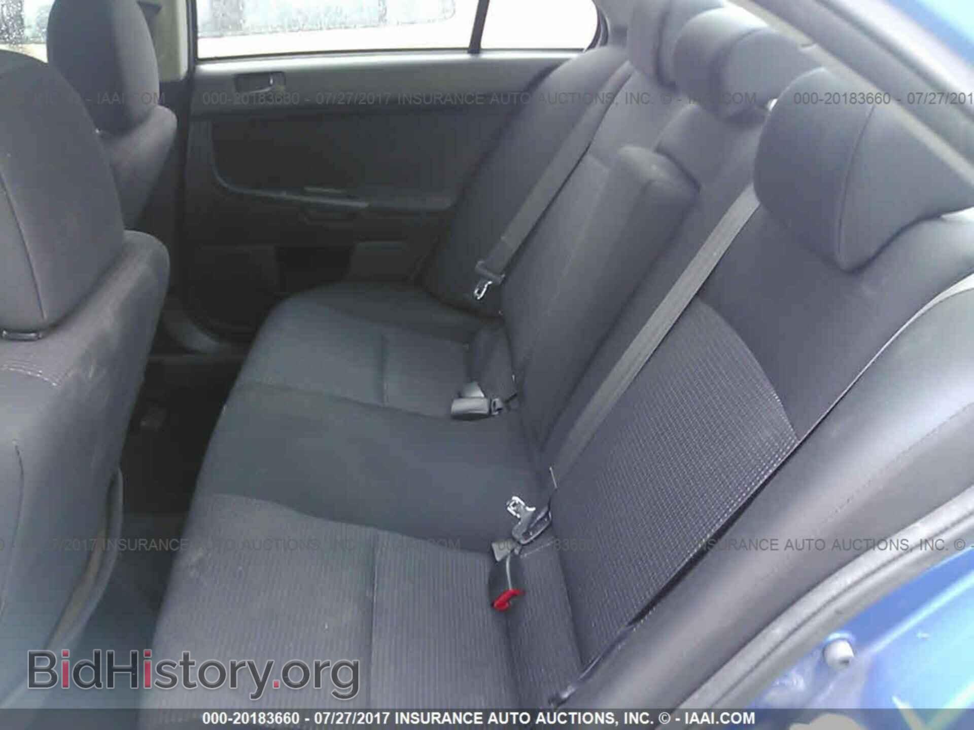 2011 Mitsubishi Lancer - VIN: JA32U2FU2BU000305 - Фото 8
