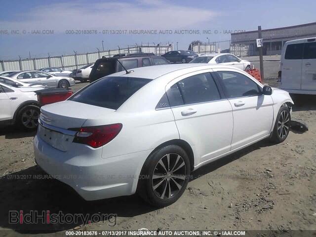 2013 Chrysler 200 - VIN: 1C3CCBBG9DN720484 - Фото 4