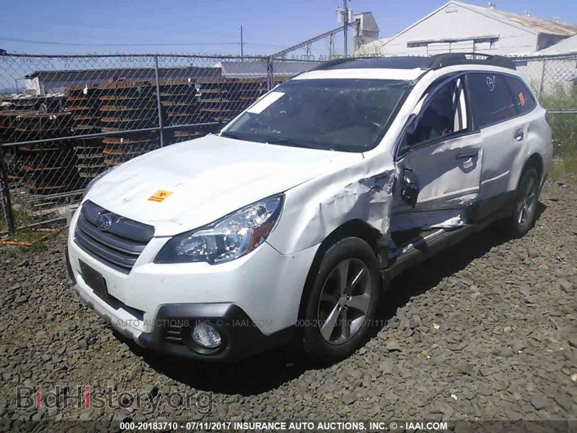 2013 Subaru Outback - VIN: 4S4BRBSC5D3289572 - Photo 2