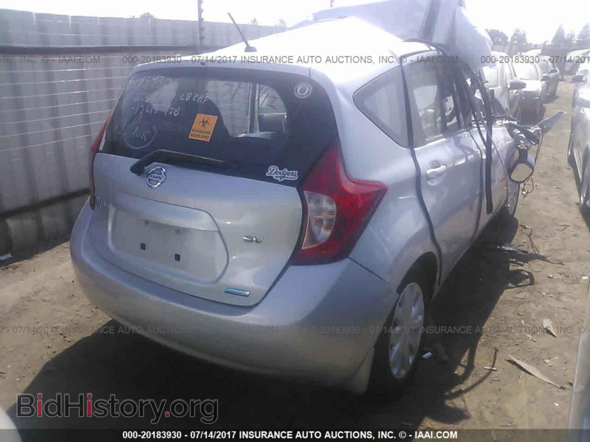 2014 Nissan Versa note - VIN: 3N1CE2CP2EL362752 - Фото 4