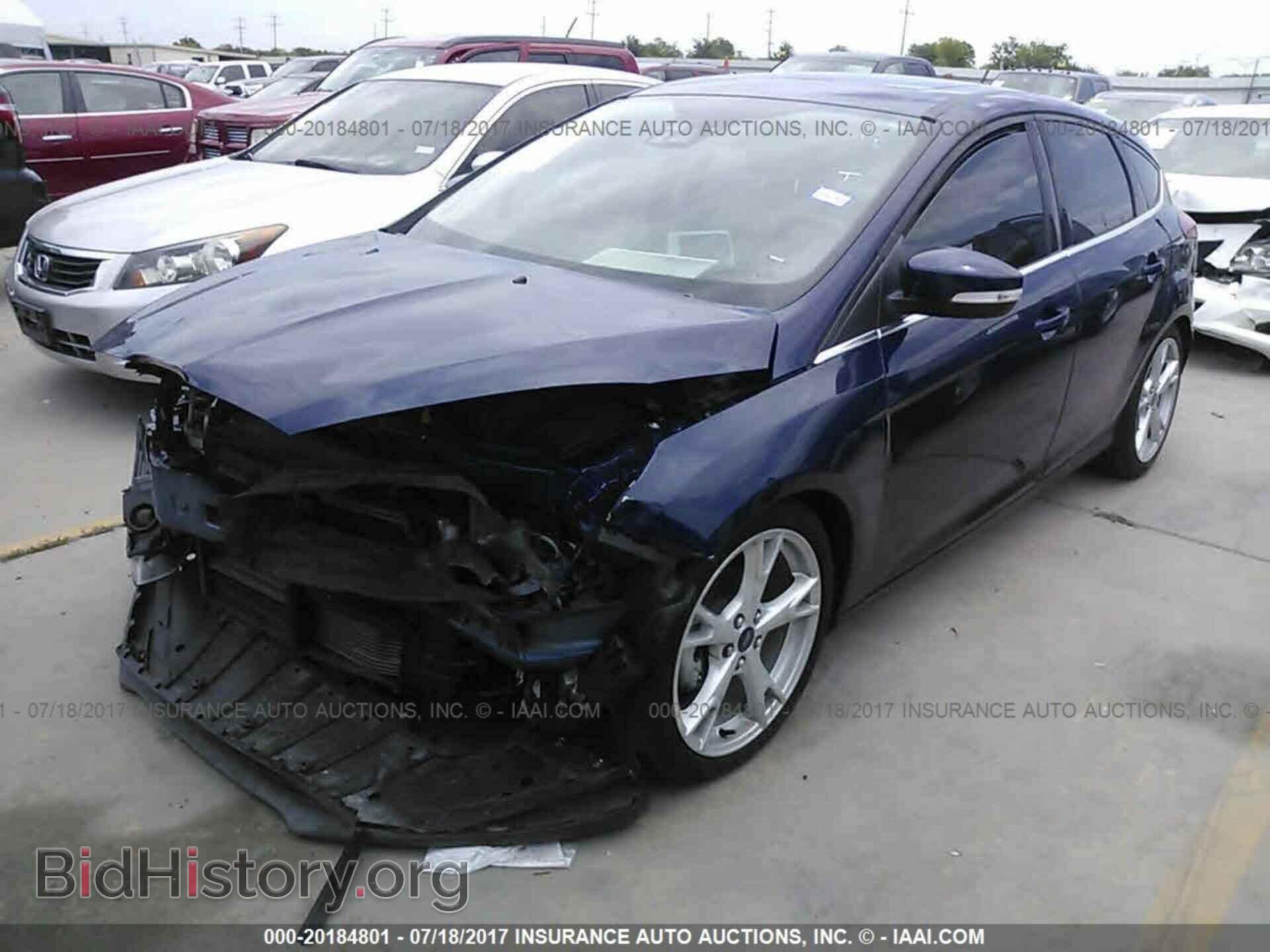2016 Ford Focus - VIN: 1FADP3N26GL275265 - Photo 2