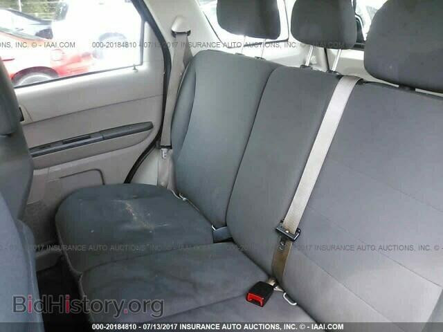 2011 Ford Escape - VIN: 1FMCU0C70BKA13490 - Photo 8