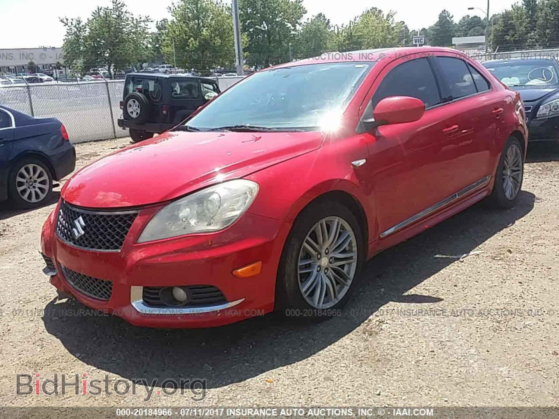 2012 Suzuki Kizashi - VIN: JS2RE9A66C6100031 - Фото 2