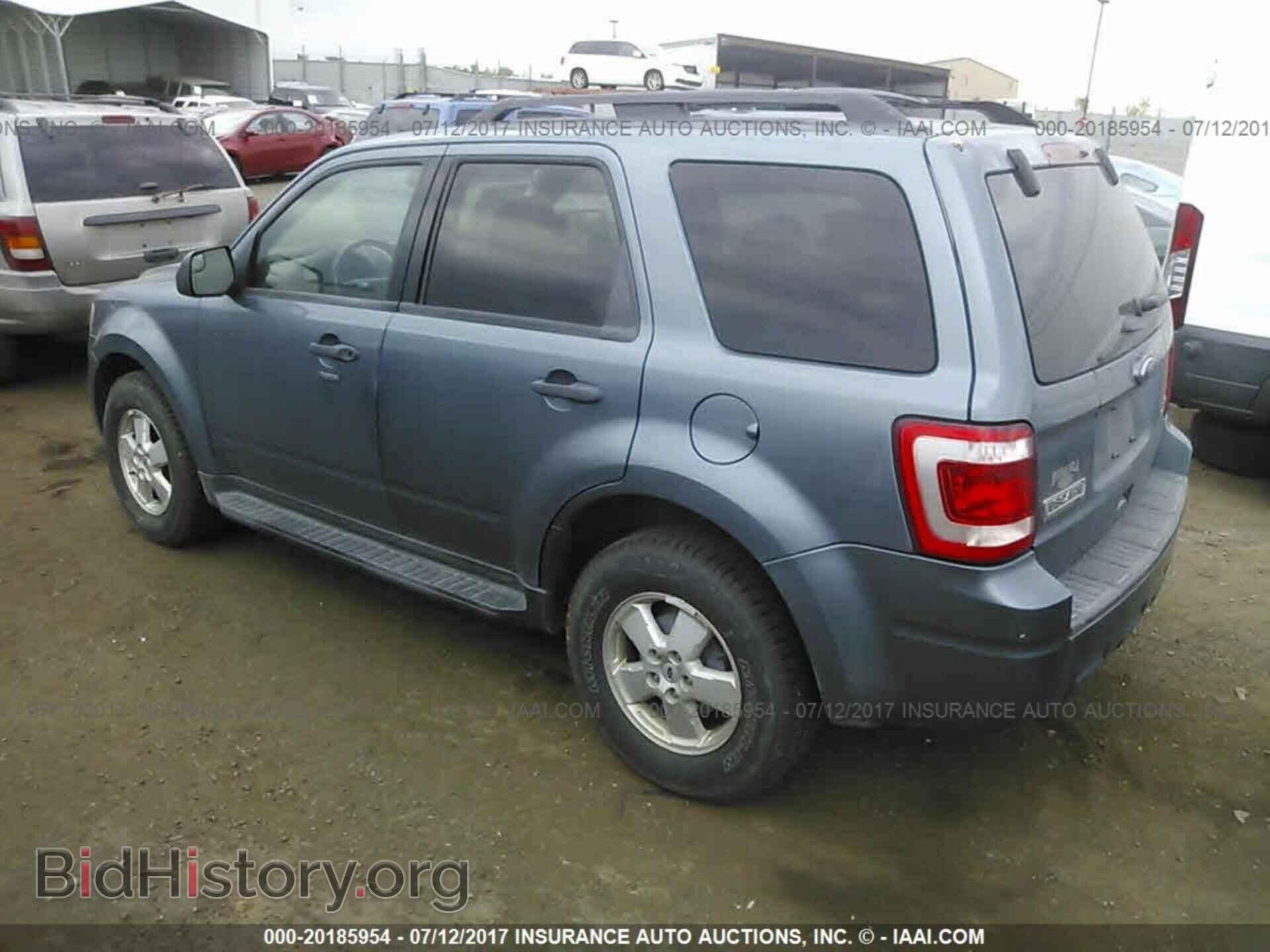 2011 Ford Escape - VIN: 1FMCU9DGXBKC04580 - Photo 3