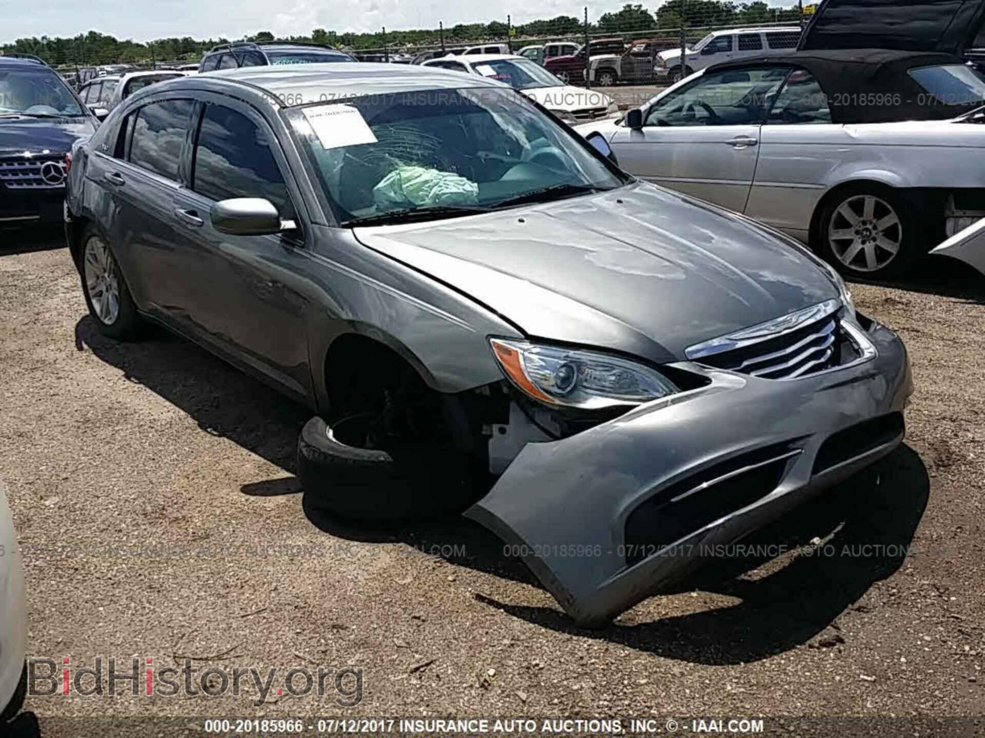 Фотография 1C3CCBBB2CN235073 - Chrysler 200 2012
