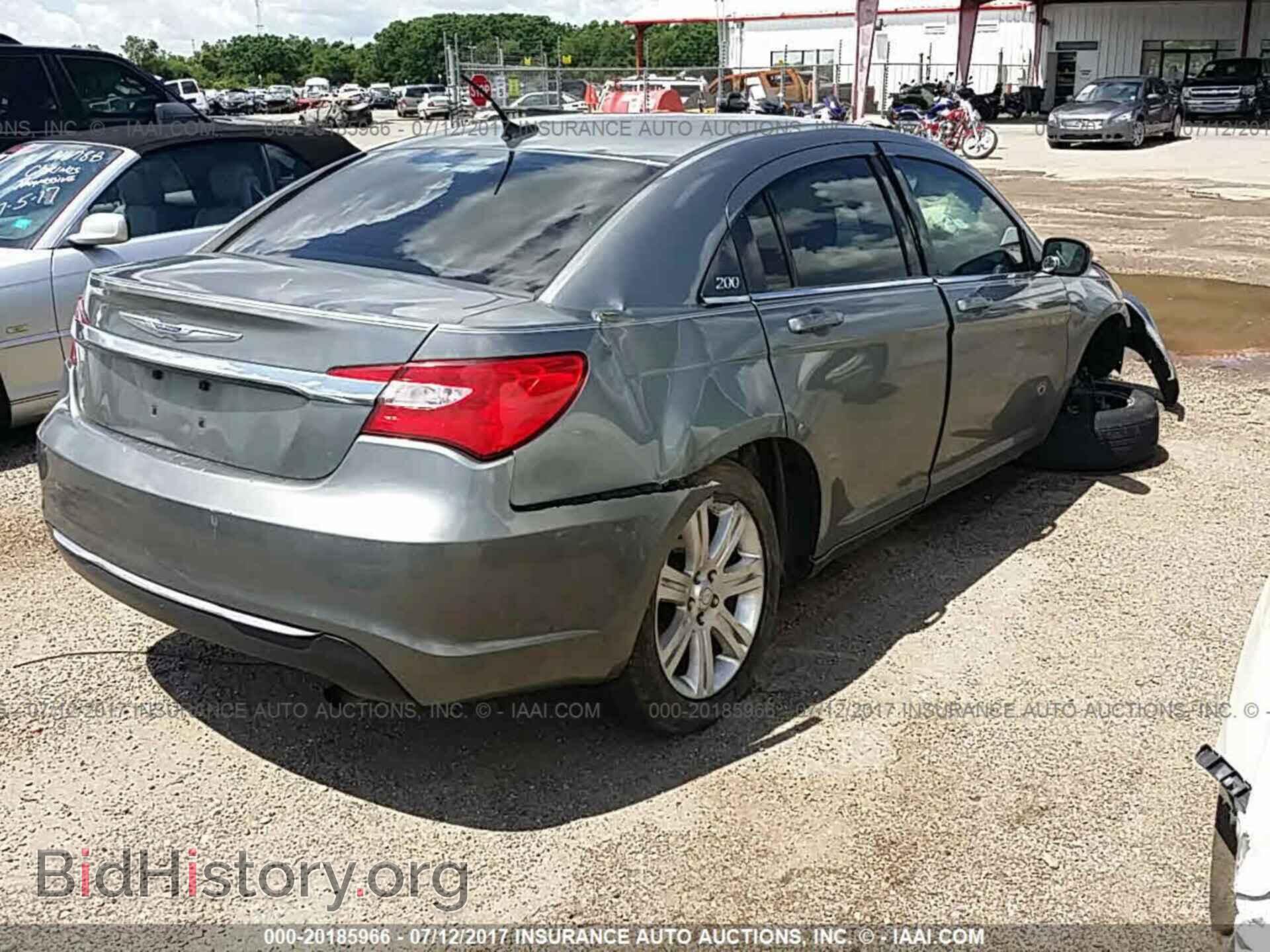 2012 Chrysler 200 - VIN: 1C3CCBBB2CN235073 - Фото 4