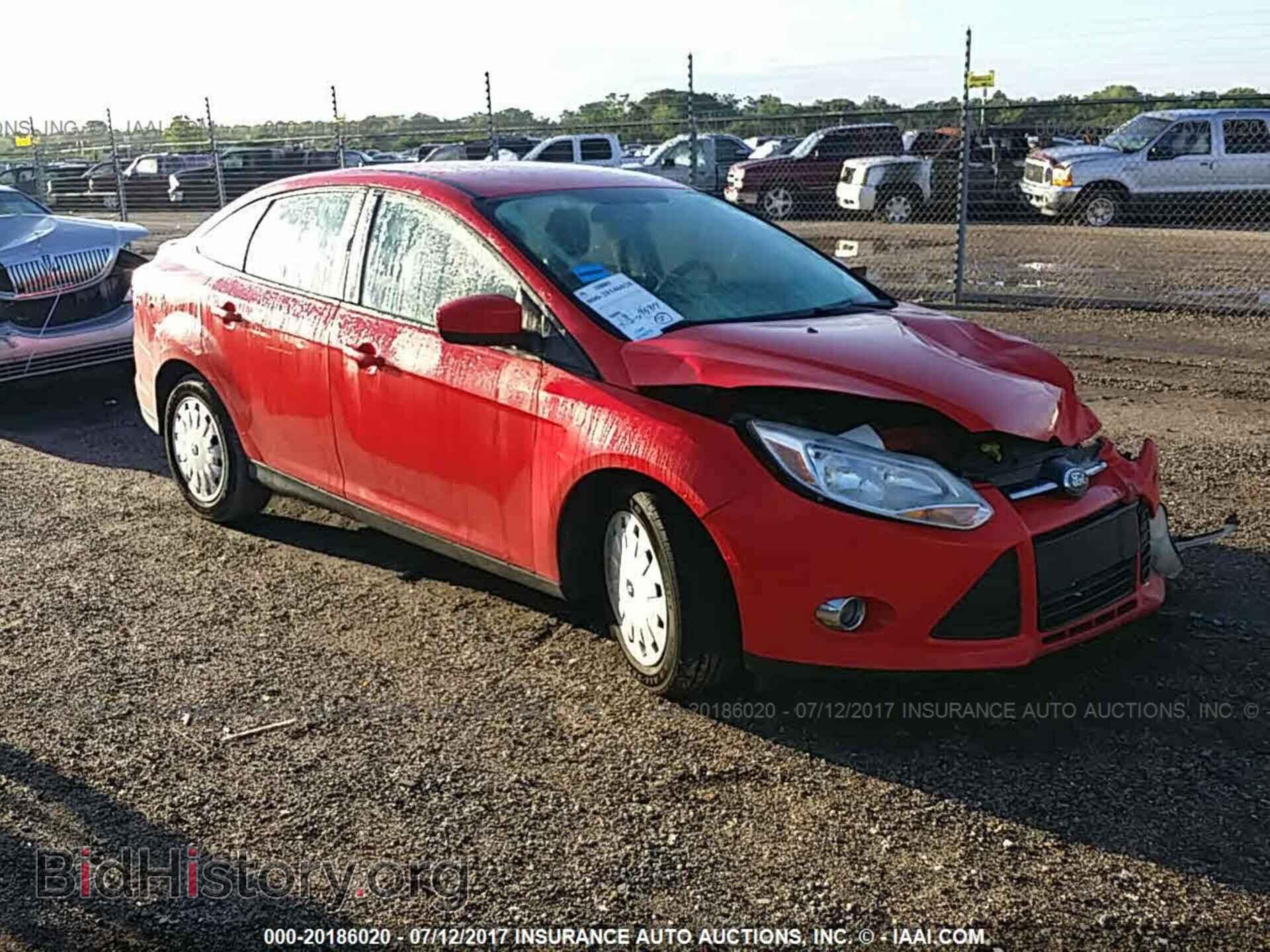 Photo 1FAHP3F22CL241365 - Ford Focus 2012