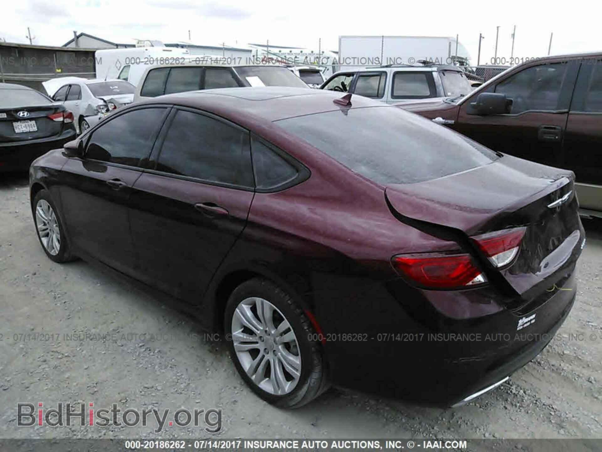 2016 Chrysler 200 - VIN: 1C3CCCBG3GN121137 - Photo 3