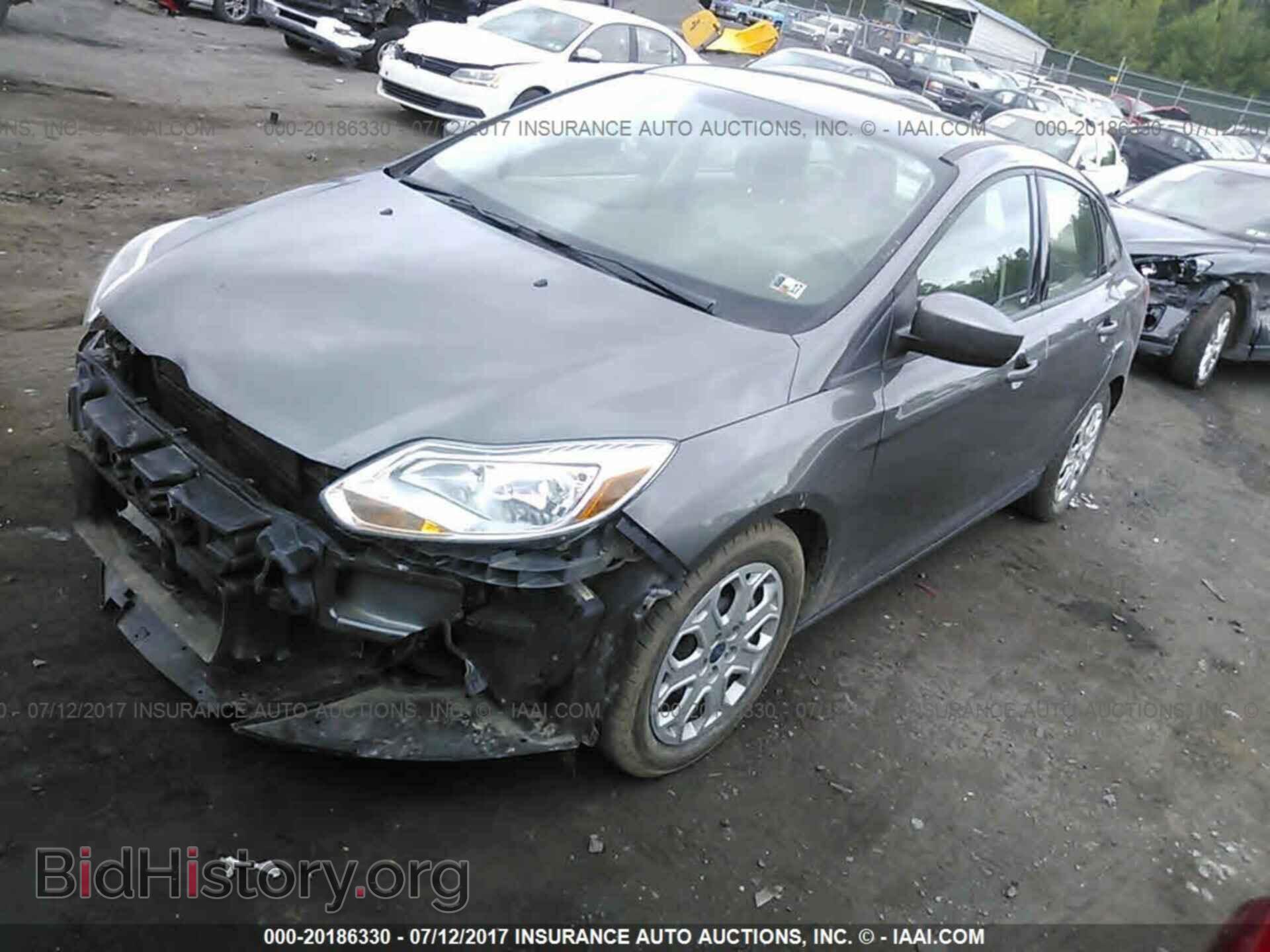 2012 Ford Focus - VIN: 1FAHP3F2XCL456993 - Photo 2