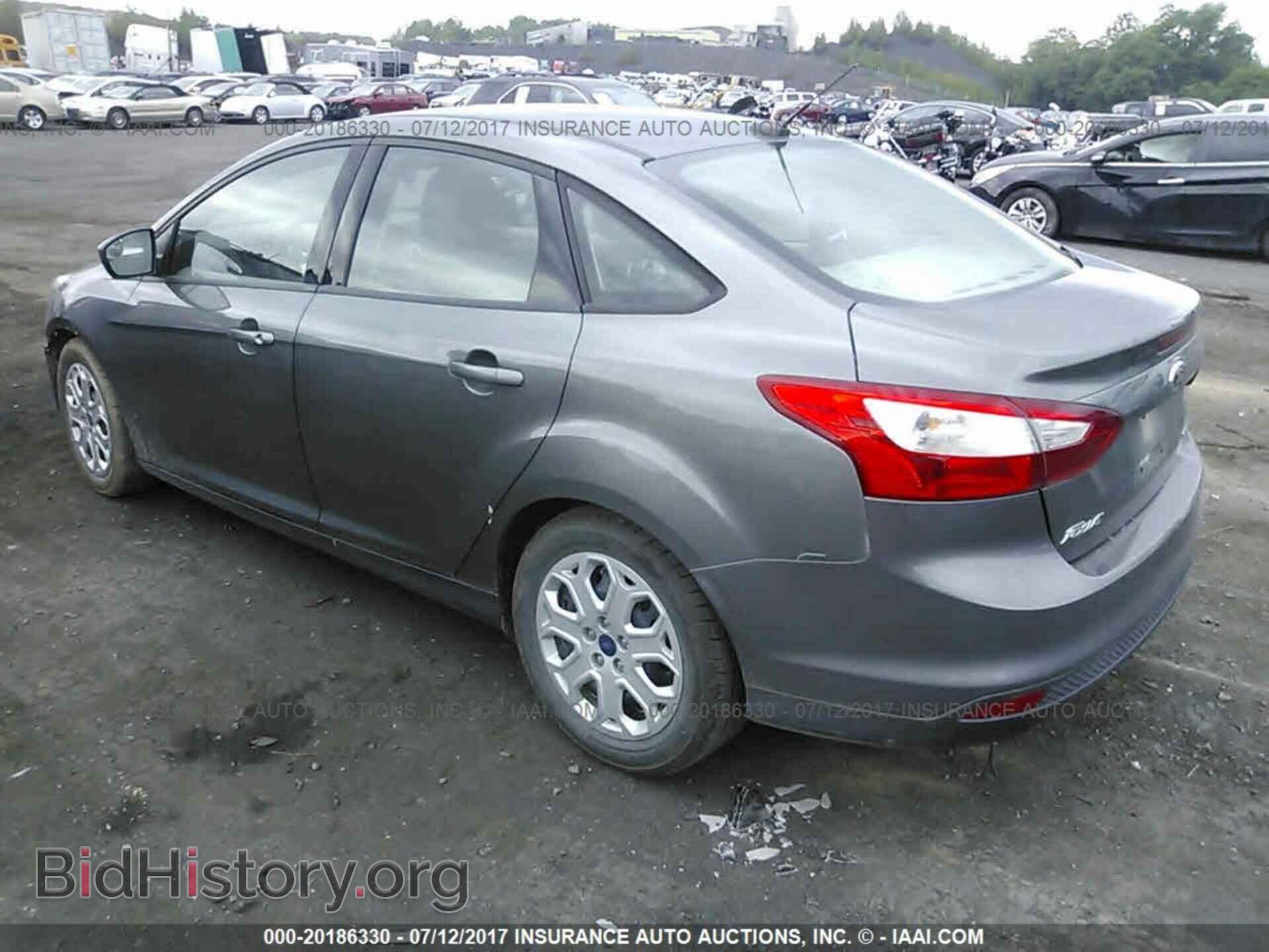 2012 Ford Focus - VIN: 1FAHP3F2XCL456993 - Photo 3