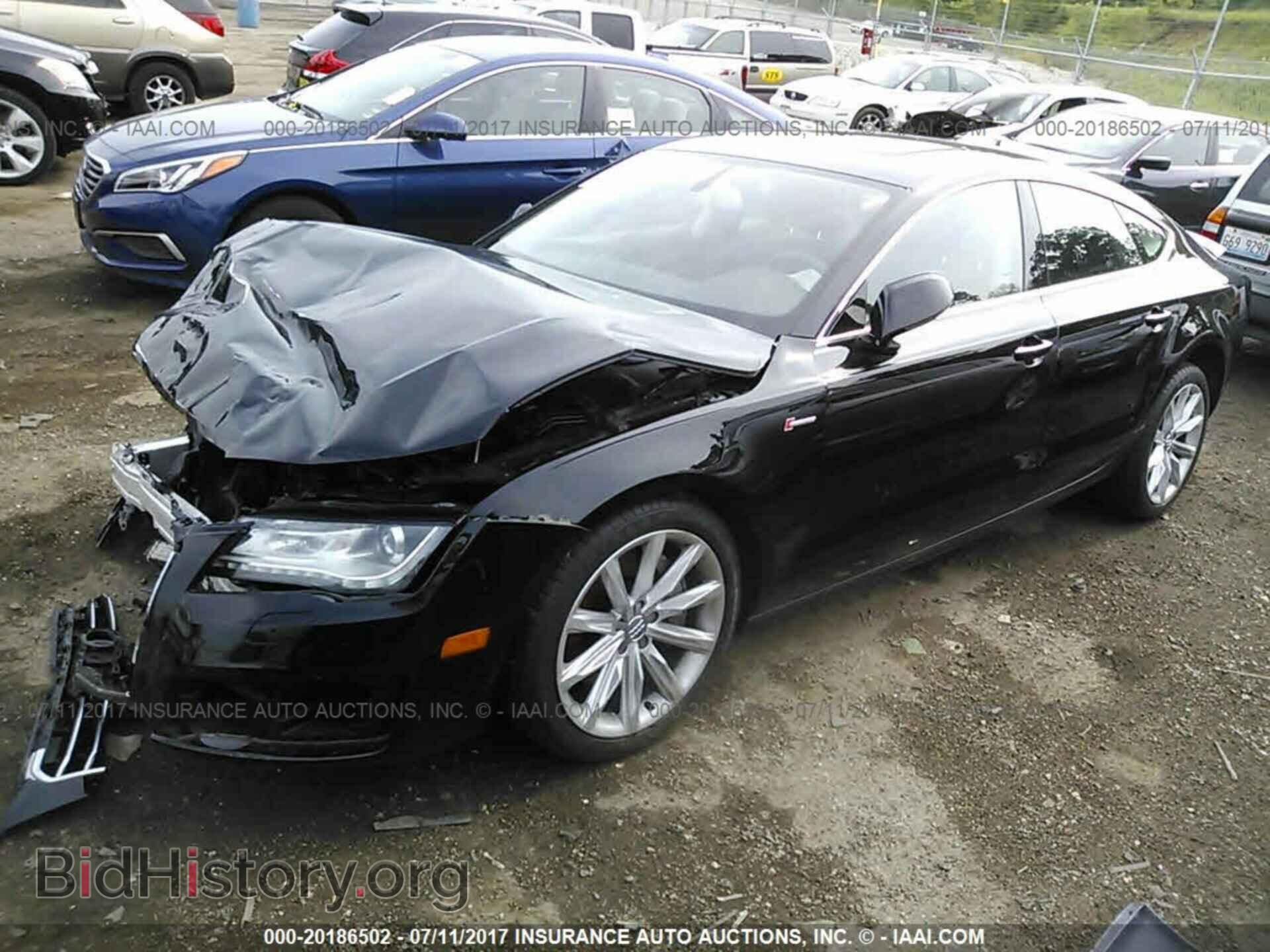 2013 Audi A7 - VIN: WAUYGAFC6DN054222 - Photo 2