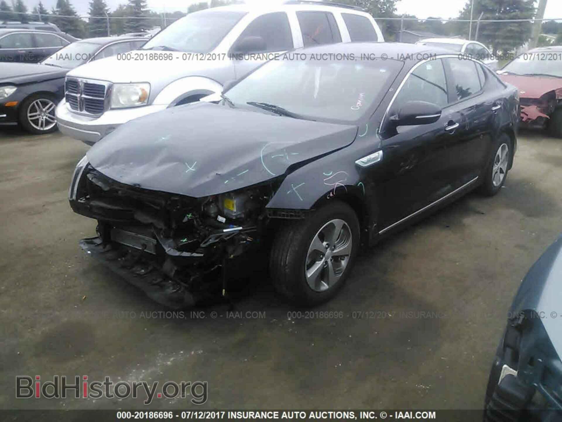 2015 Kia Optima - VIN: KNAGM4AD7F5081163 - Фото 2
