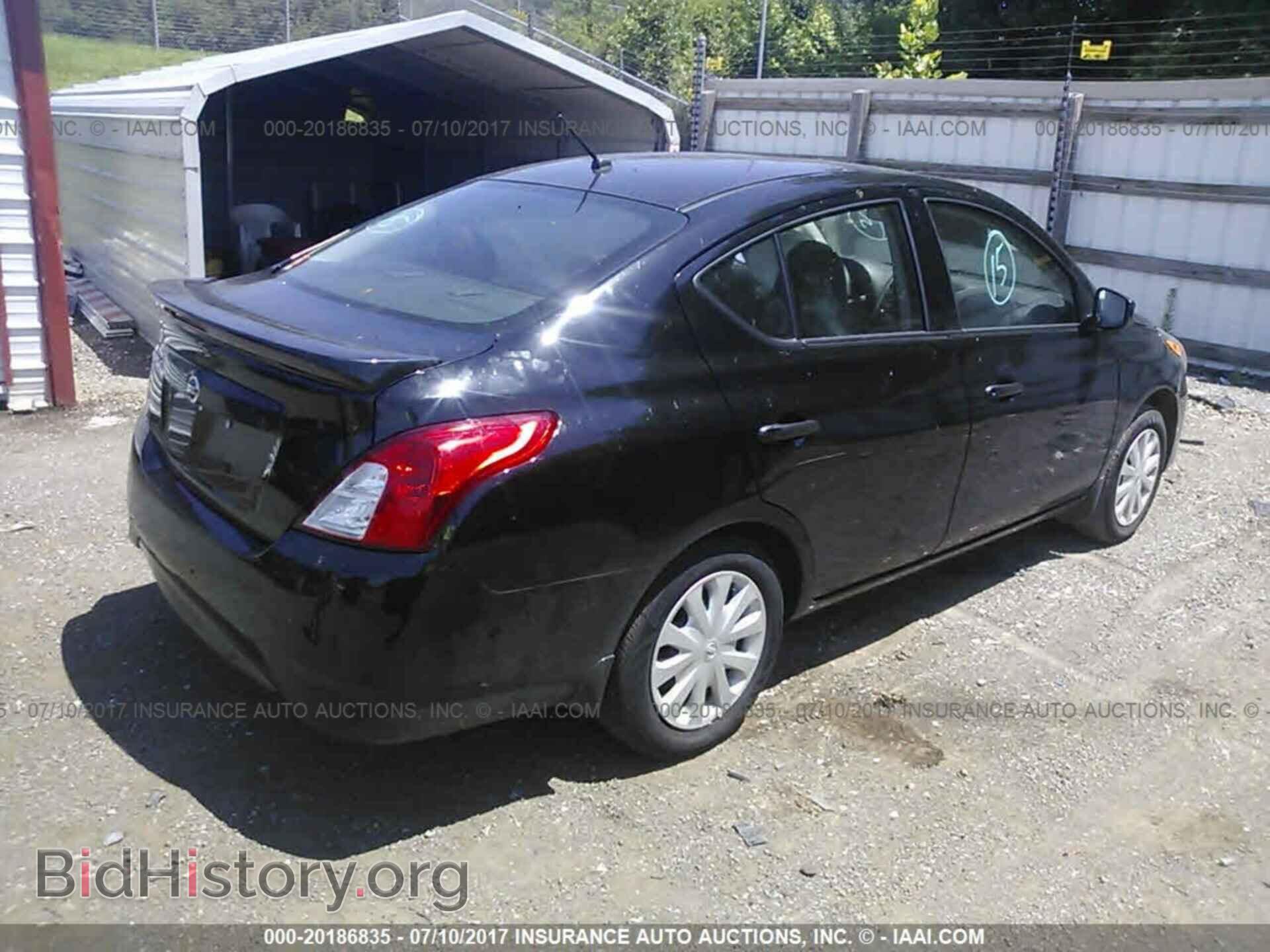 2017 Nissan Versa - VIN: 3N1CN7AP0HL806151 - Фото 4
