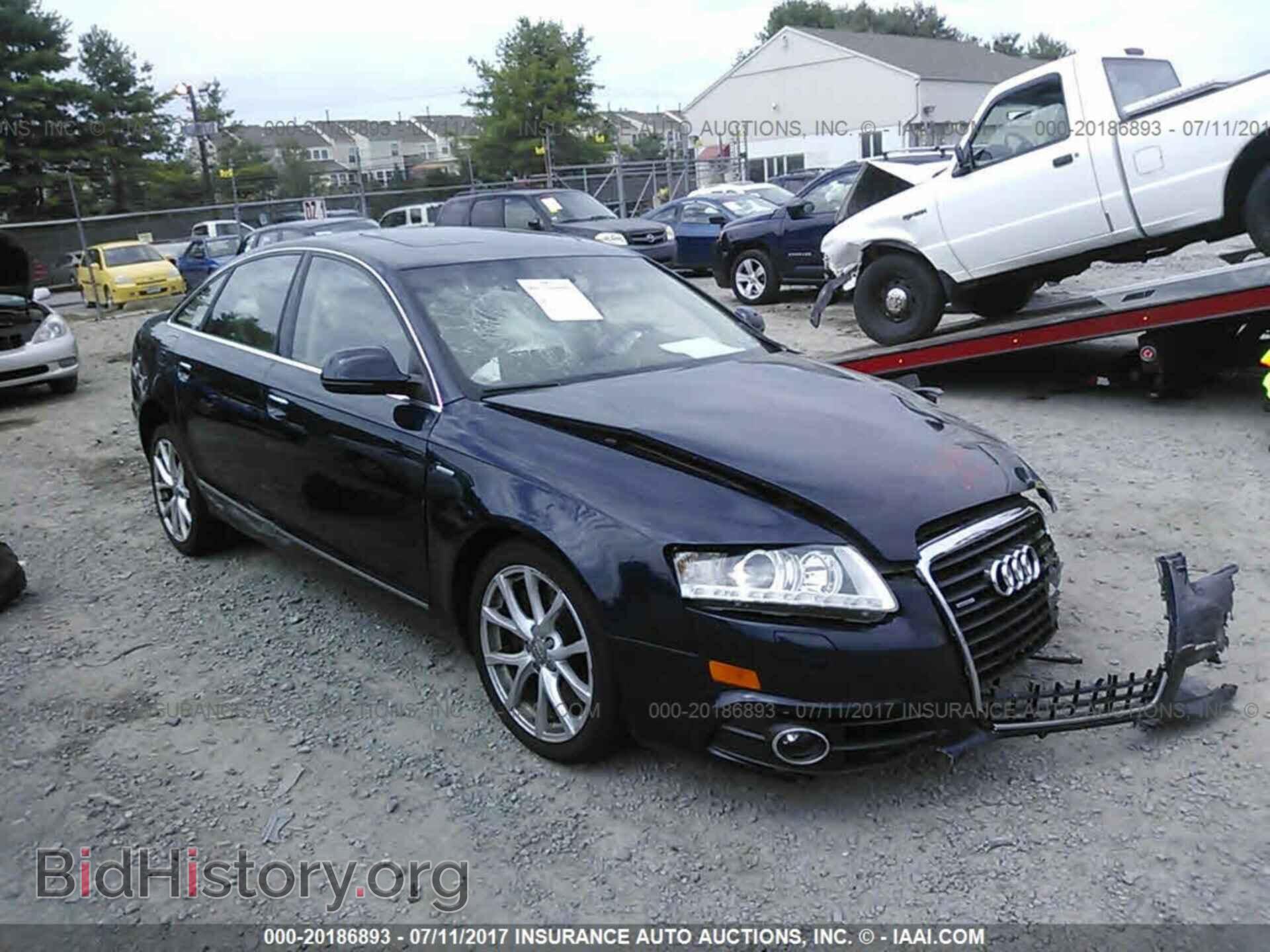 Photo WAUFGAFB2BN026798 - Audi A6 2011
