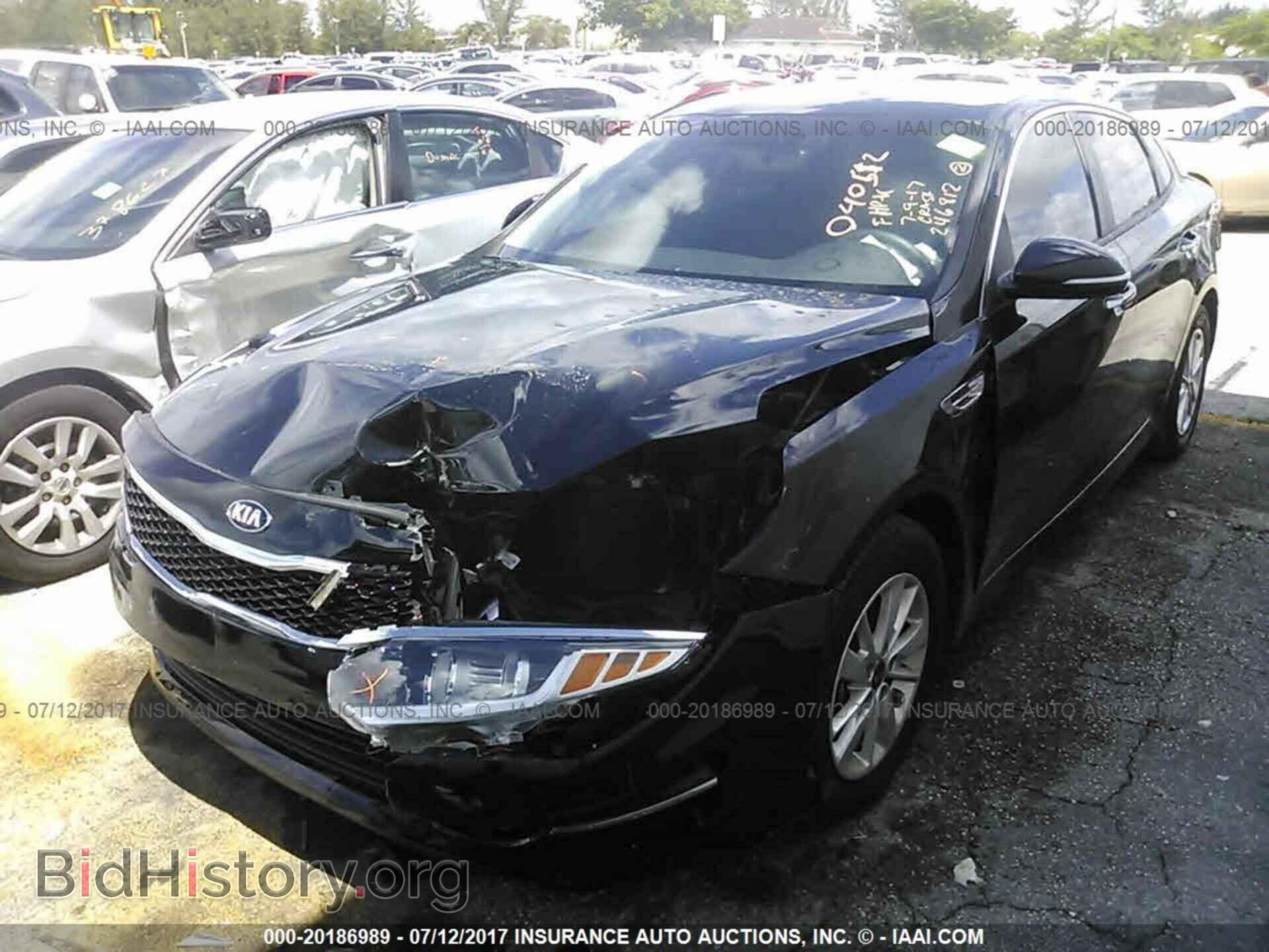 2016 Kia Optima - VIN: 5XXGT4L30GG040512 - Photo 2
