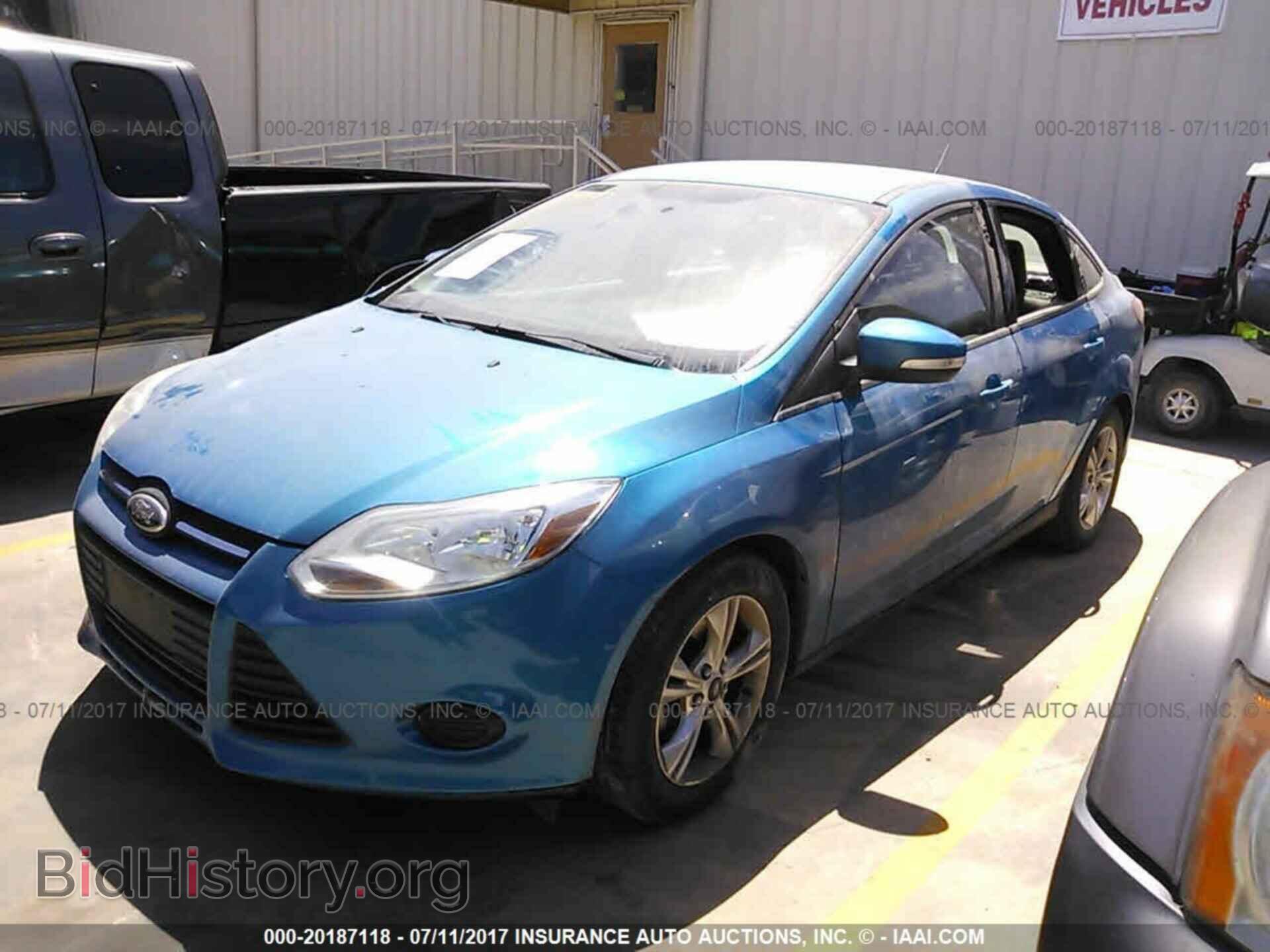 2014 Ford Focus - VIN: 1FADP3F2XEL155402 - Фото 2