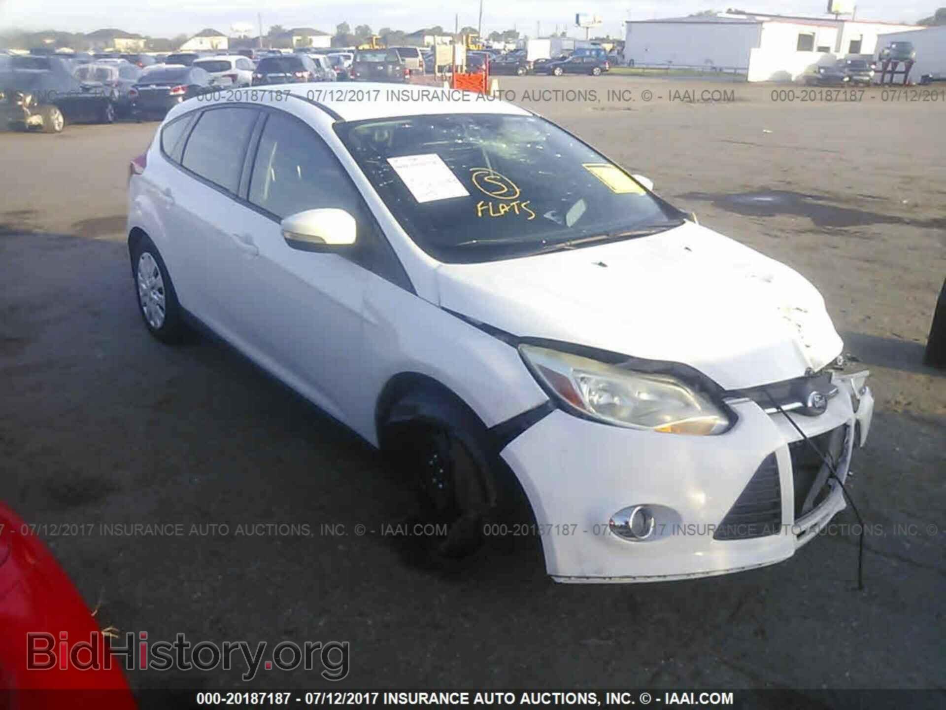 Photo 1FAHP3K25CL119329 - Ford Focus 2012